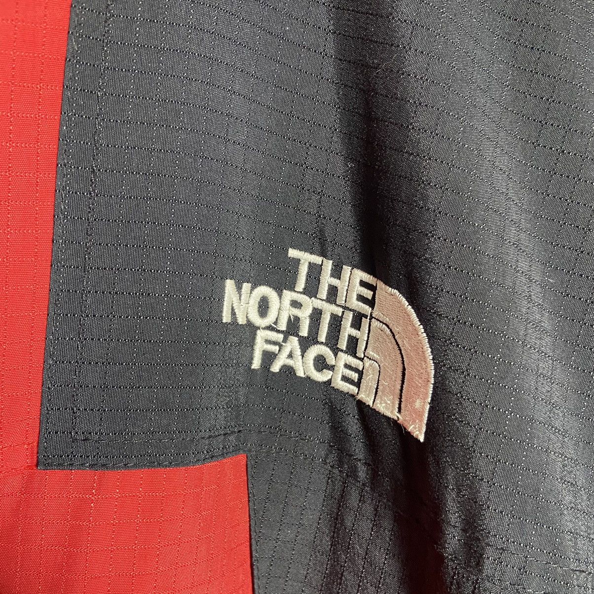 The North Face The North Face Gore-Tex Hoodie Jacket Size US L / EU 52-54 / 3 - 4 Thumbnail
