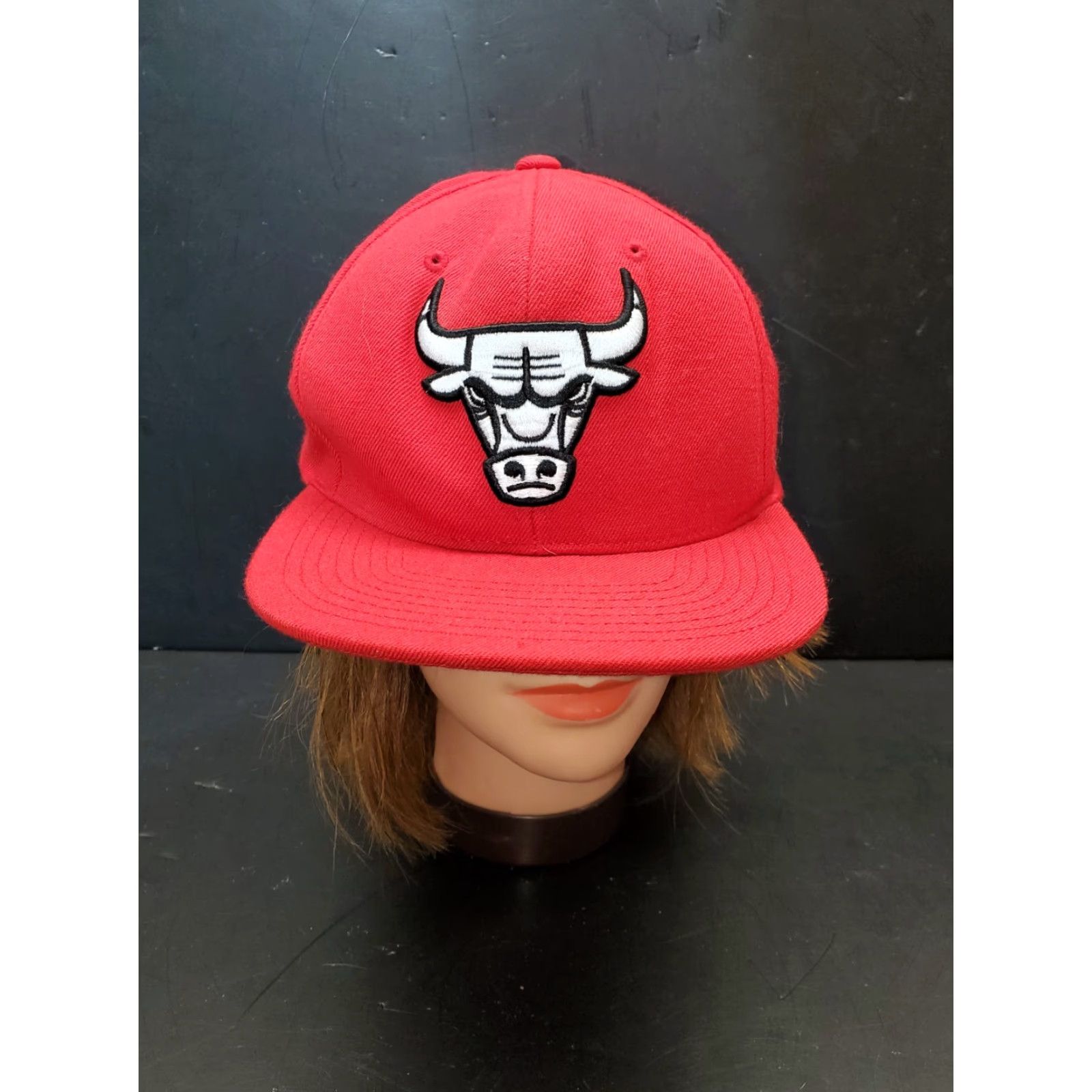 Mitchell & Ness Mitchell & Ness Chicago Bulls Snapback Hat/Cap Red with White/Black Logo Men Adjustable Wool Blend Cap Size ONE SIZE - 2 Thumbnail