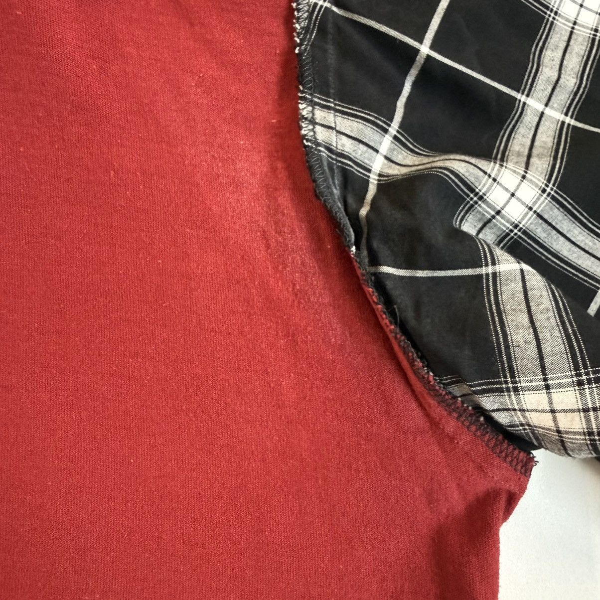 Balenciaga Balenciaga 2018 Layered Hybrid Shirt Plaid + Red Tee Size US M / EU 48-50 / 2 - 25 Thumbnail