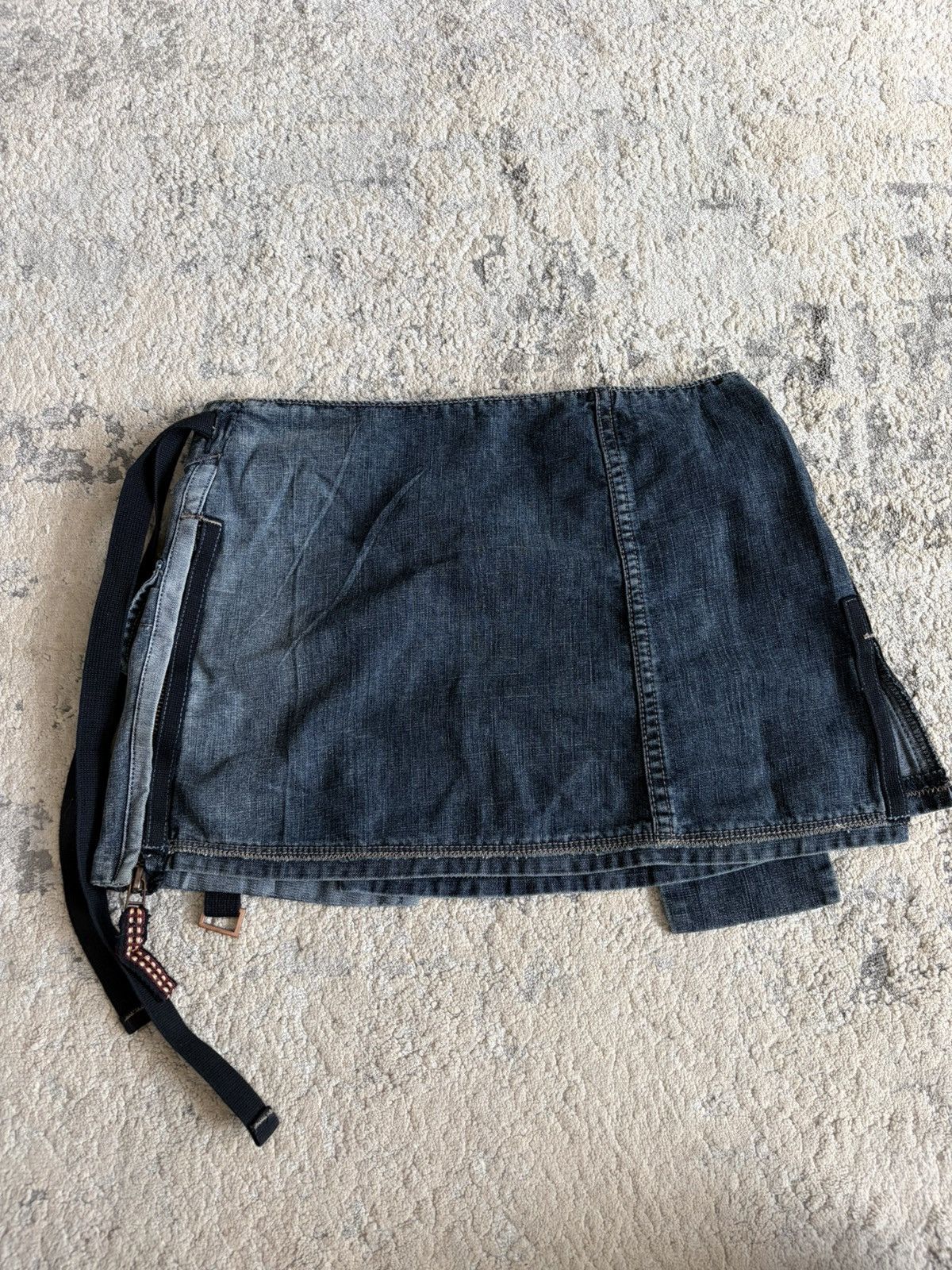 Marithe + Francois Girbaud Denim Multi Pocket Accessory Skirt Size 26" / US 2 / IT 38 - 7 Thumbnail