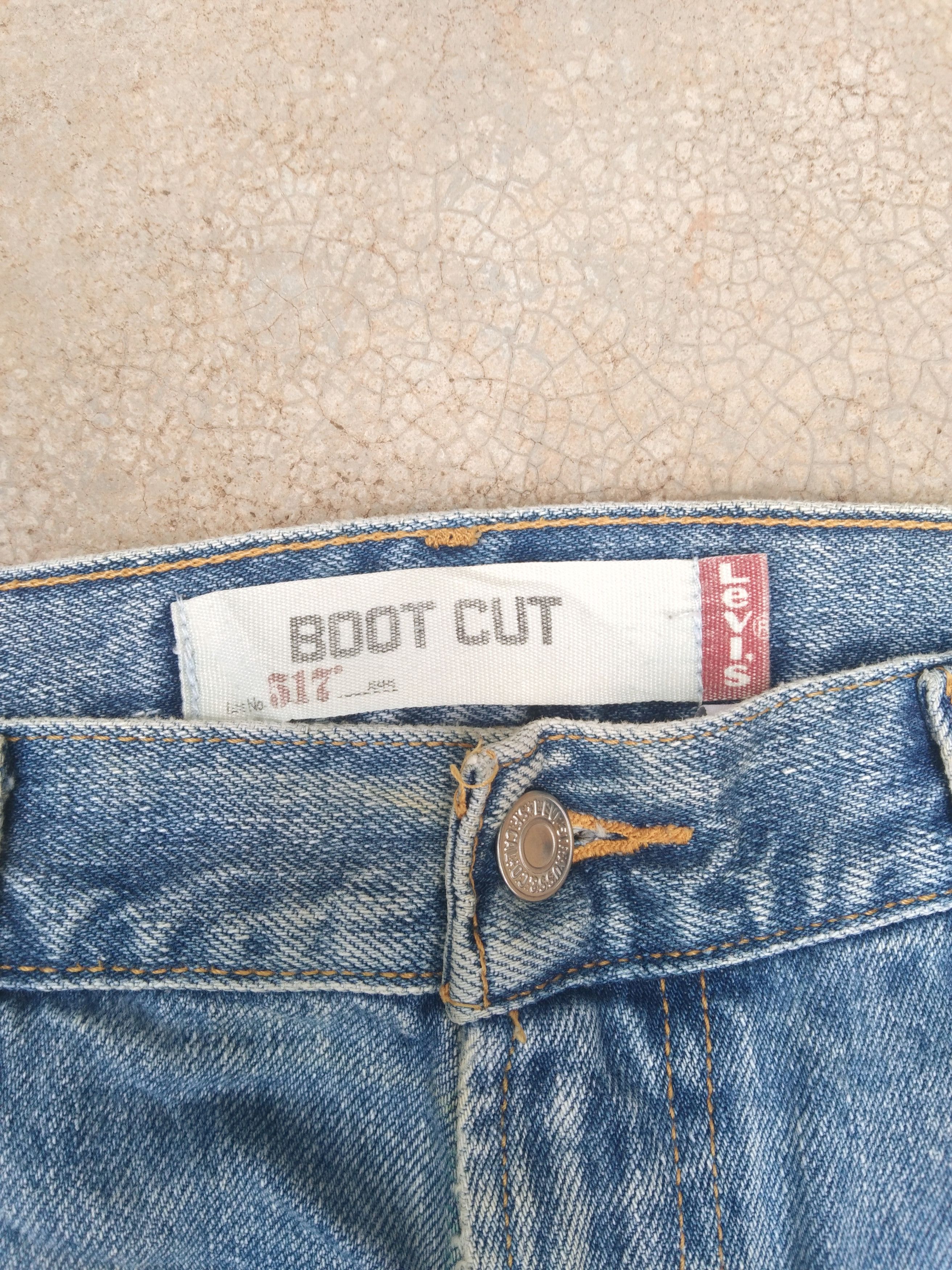 Jean × Levi's × Vintage Vintage Levis 517 Boot Cut Distressed Jeans 33x30 Size US 33 - 9 Thumbnail