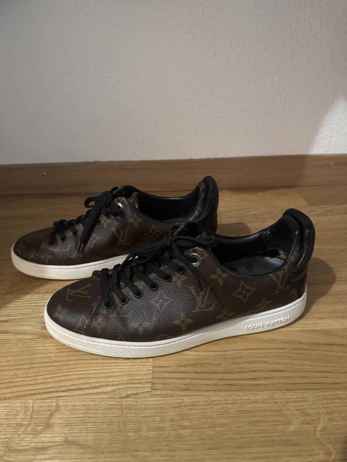 Louis Vuitton Louis Vuitton Sneaker Size US 7 / EU 40 - 2 Thumbnail