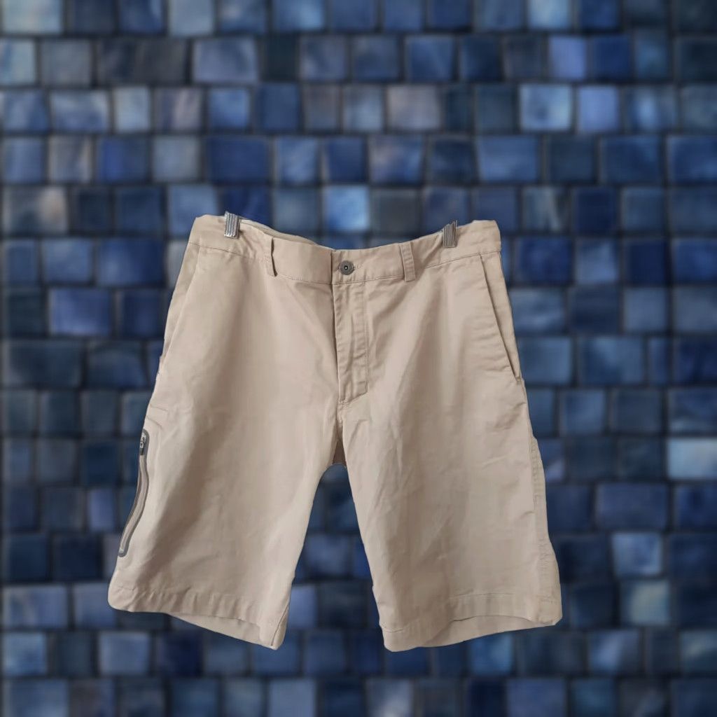 The North Face The North Face Shorts Mens 36 Beige Khaki Zipup Pockets Stretch Logo - Casual, 6-Pocket, Cotton Blend, Flat Front, Zip Closure, Light Wash, Be… Size US 36 / EU 52 - 1 Thumbnail