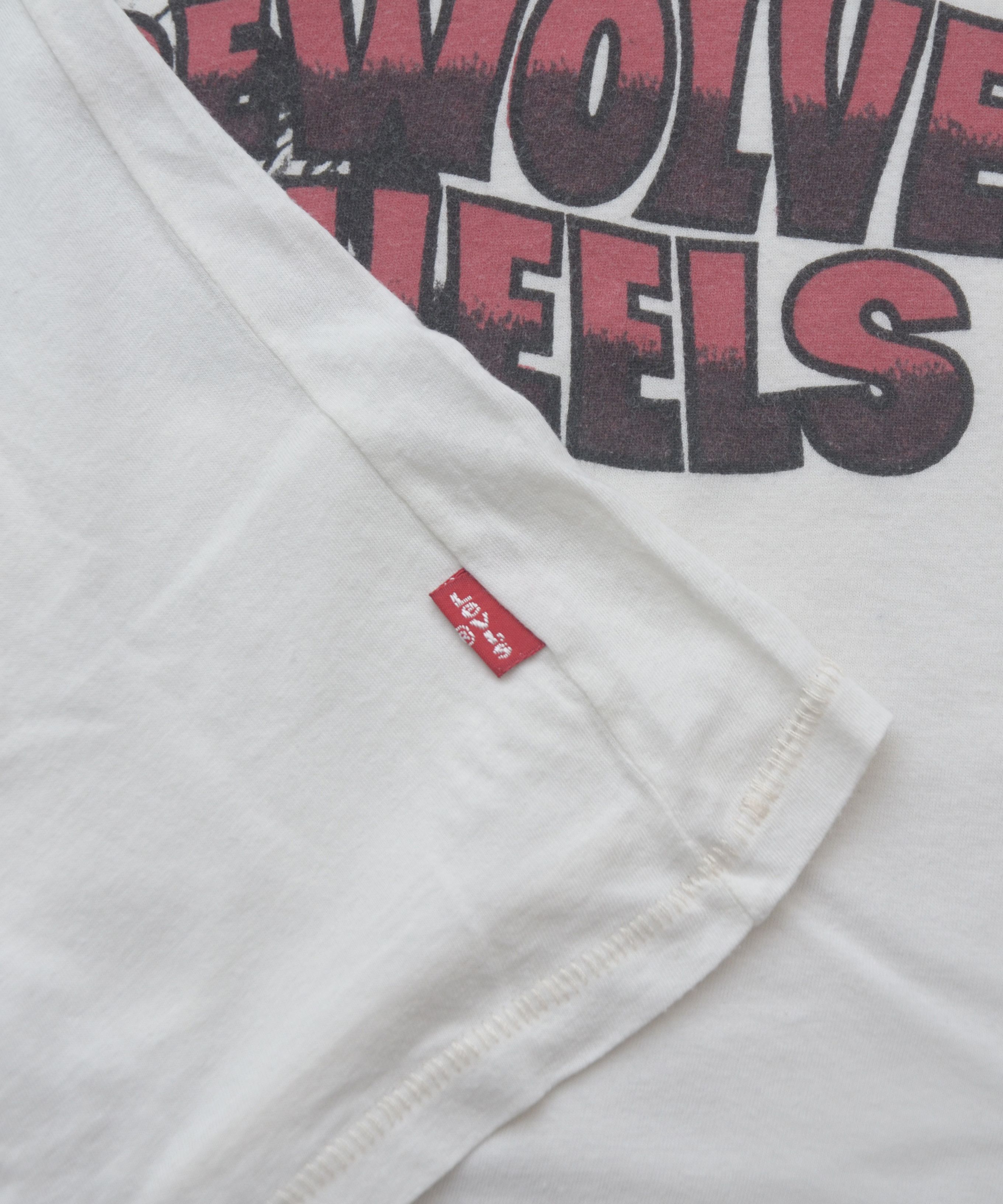 Levi's × Vintage Levi’s Vintage Paperthin Thrashed Warewolves On Wheels Tee Size US S / EU 44-46 / 1 - 8 Thumbnail