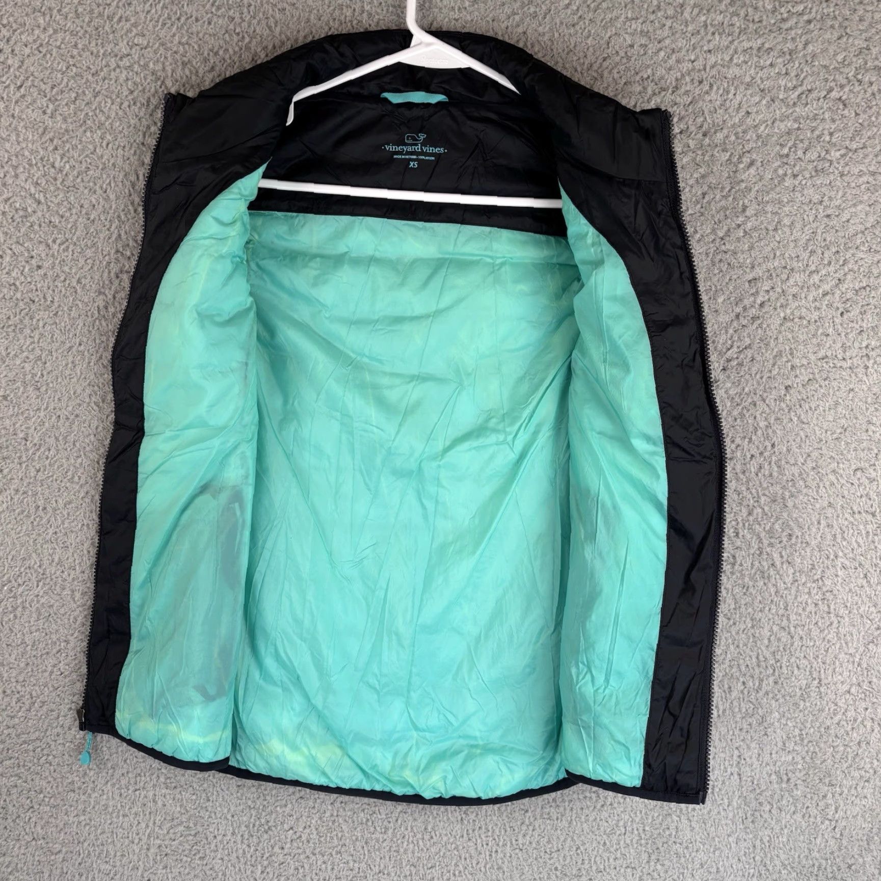 Vineyard Vines Vineyard Vines Vest Womens XS Black Teal Mountain Weekend Puffer Zip Pockets Jacket Coat Short Nylon Lining Zipper Size XS / US 0-2 / IT 36-38 - 3 Thumbnail