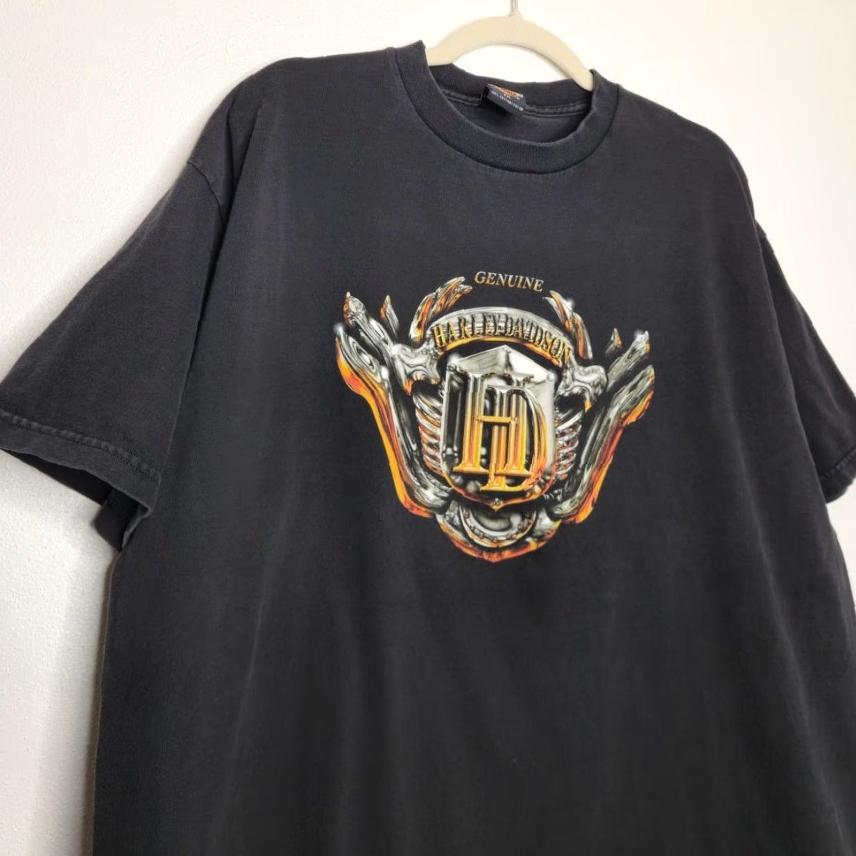 Harley Davidson VINTAGE Harley Davidson Shirt 2XL Black Flame Harley Davidson Unisex Adults Mens or Womens Size US XXL / EU 58 / 5 - 2 Thumbnail