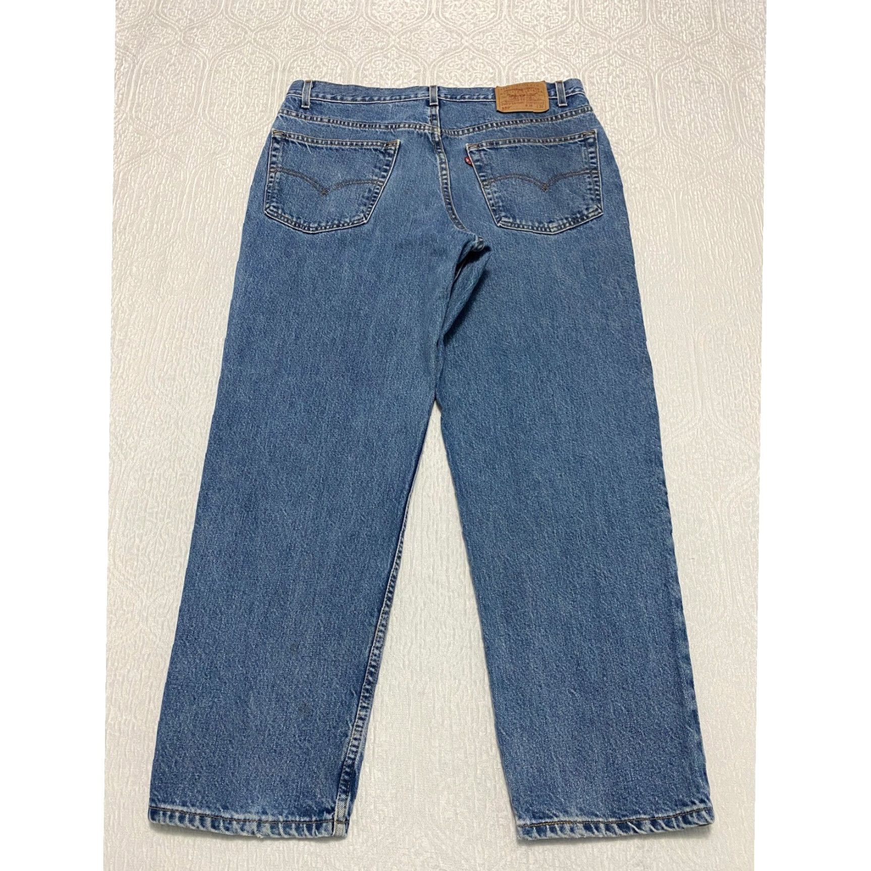 Levi's VINTAGE Levi's 550 Jeans Mens Regular 36 Blue Denim Straight 30 Inseam Relaxed Fit 90s Size US 36 / EU 52 - 2 Thumbnail