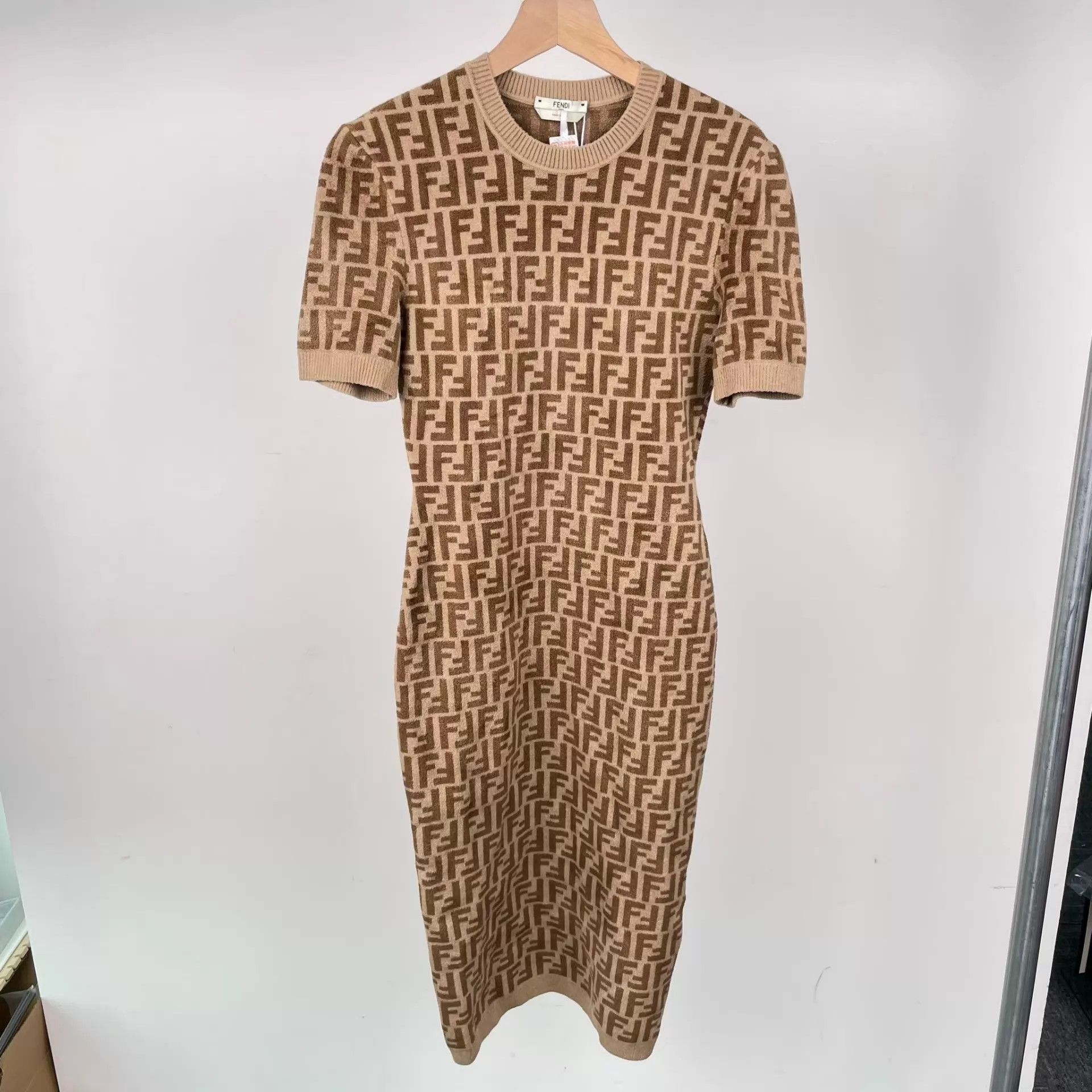 Fendi Fendi Brown Full Print Waisted Knit Short-Sleeve Dress 42 Size M / US 6-8 / IT 42-44 - 1 Thumbnail