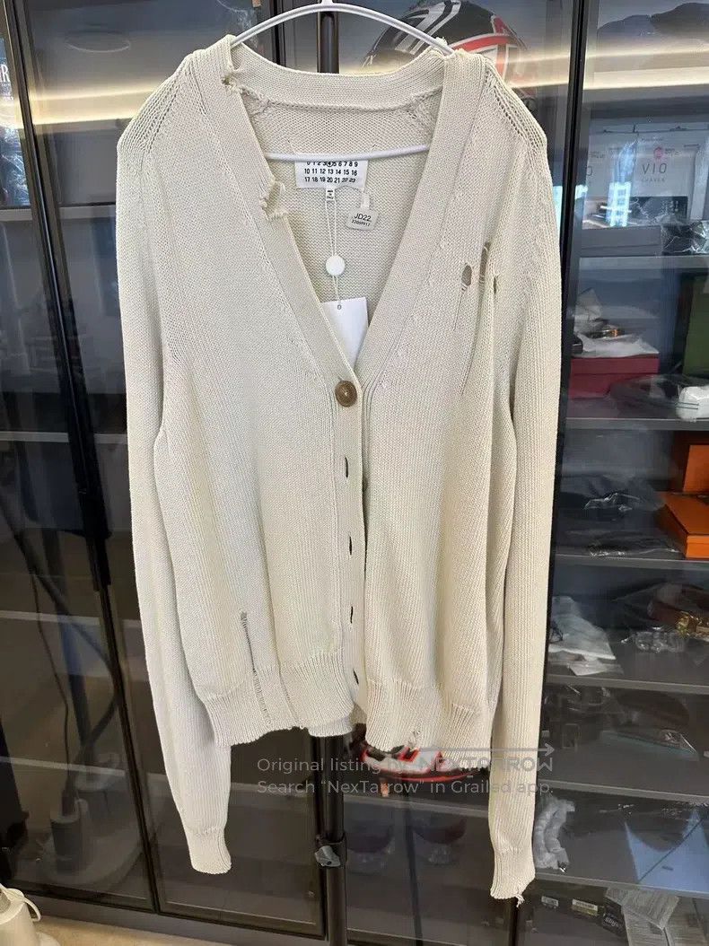 Maison Margiela Maison Margiela FW21 V-neck long-sleeved hole loose knitwe Size M / US 6-8 / IT 42-44 - 1 Thumbnail