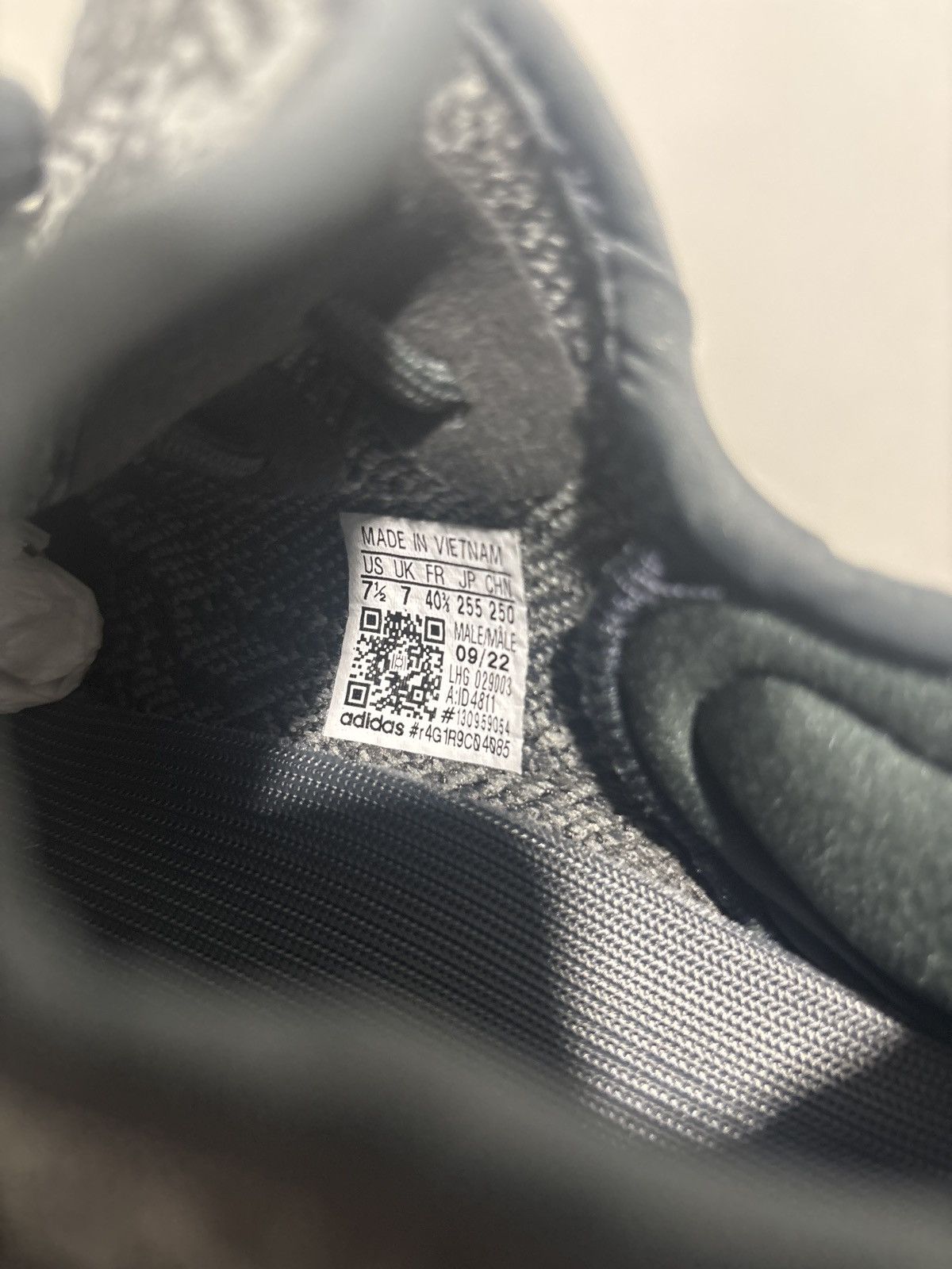 Yeezy Adidas Yeezy Boost 350 V2 ‘MX Dark Salt’ Size 7.5 Men US Size US 7.5 / EU 40-41 - 4 Thumbnail