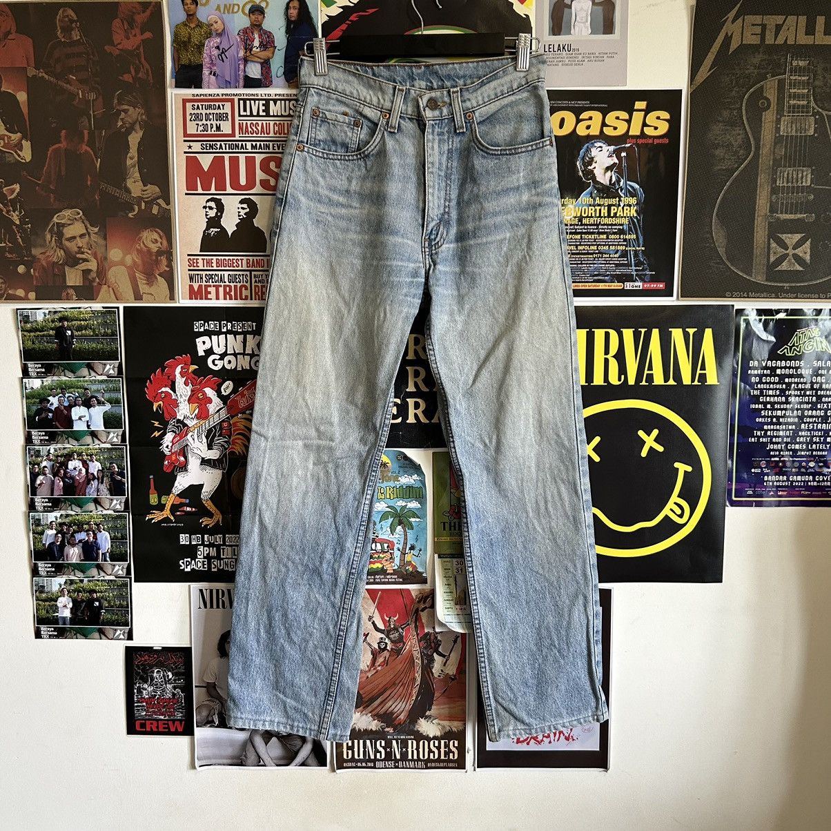 Levi's Vintage Levi’s Blue Wash Denim Size US 28 / EU 44 - 1 Thumbnail