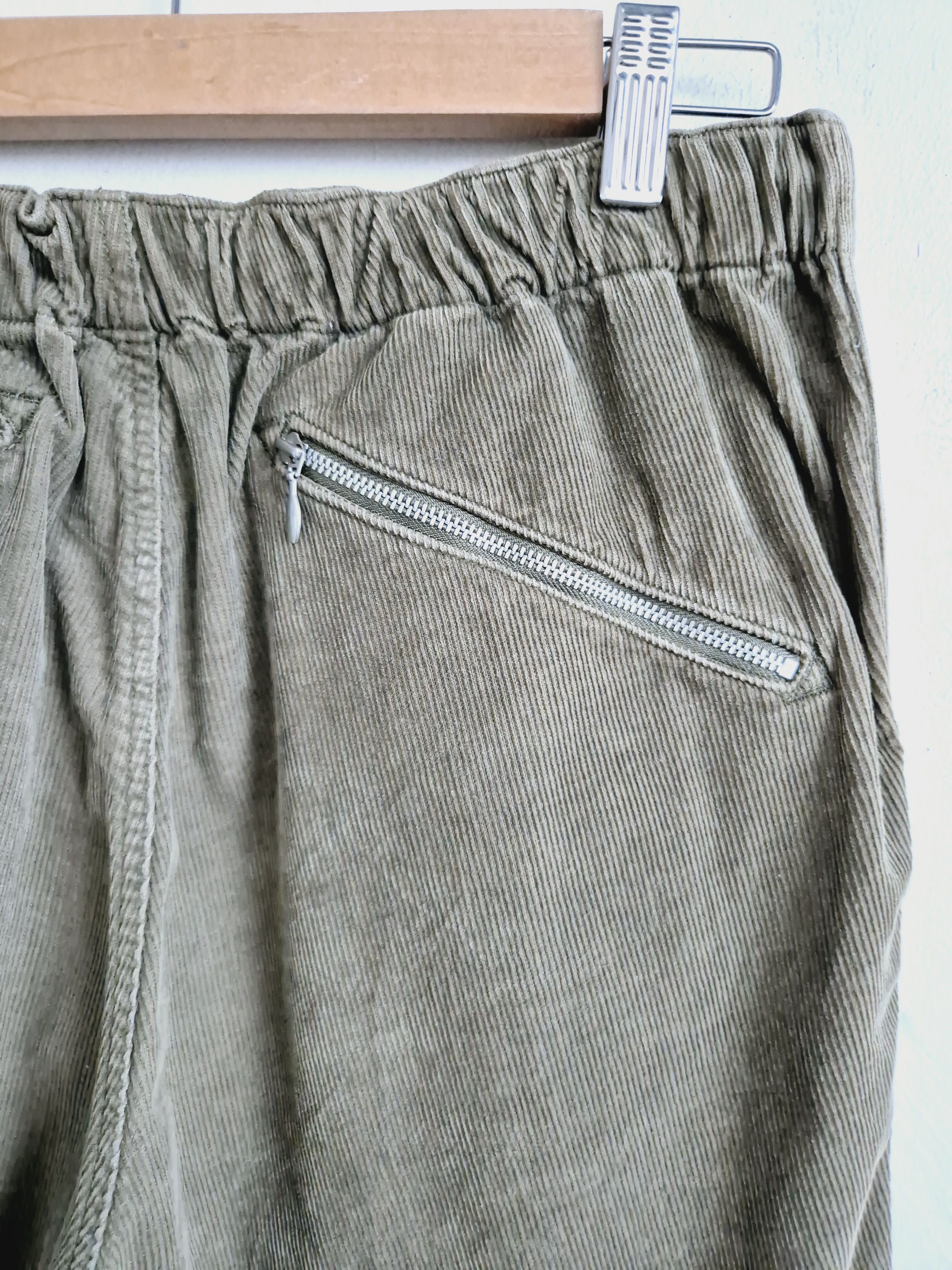 Needles Needles x Nepenthes Corduroy Shorts Size US 29 - 4 Thumbnail