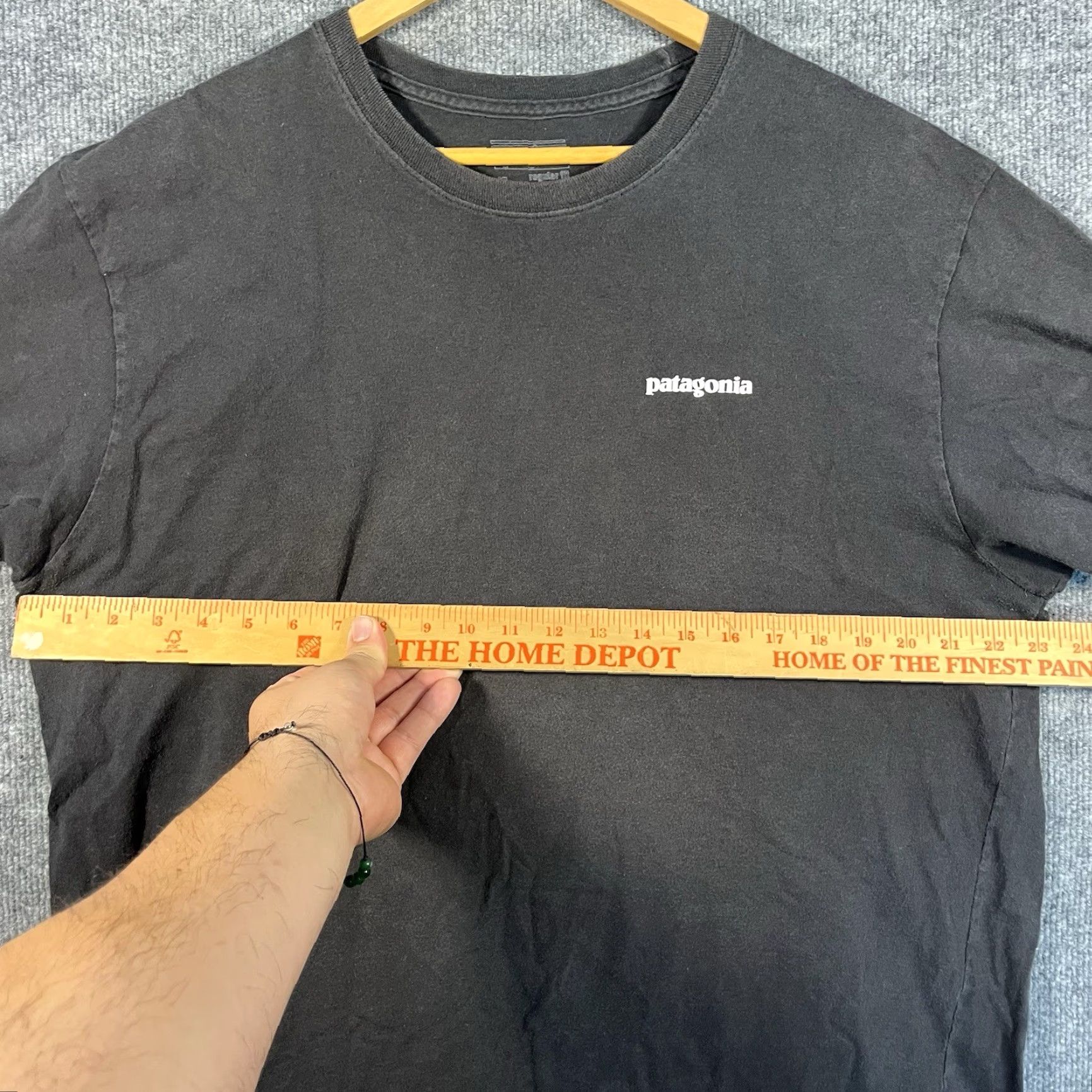 Patagonia VINTAGE Patagonia T-Shirt Mens XL Regular Black Graphic Hiking Size US XL / EU 56 / 4 - 7 Thumbnail