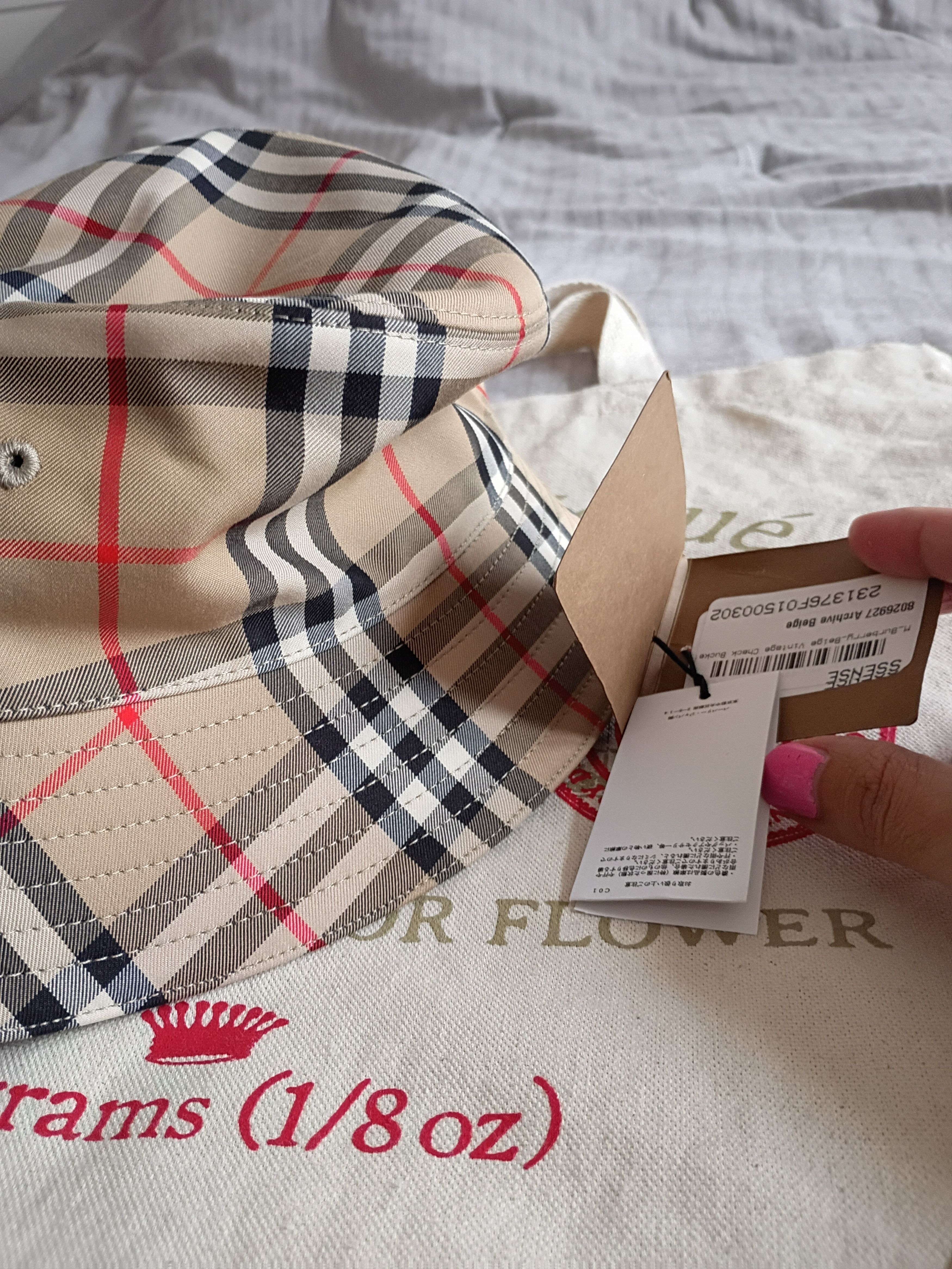 Burberry Burberry hat Size US M / EU 48-50 / 2 - 6 Thumbnail