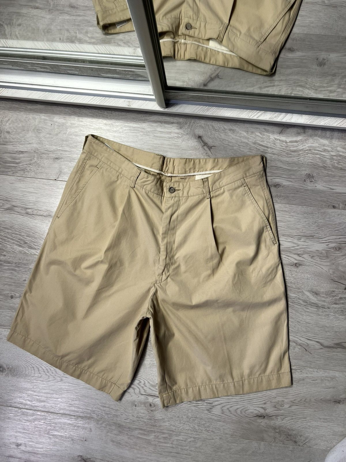 Valentino × Vintage Vintage Valentino Sport Chino Shorts Size US 36 / EU 52 - 1 Thumbnail