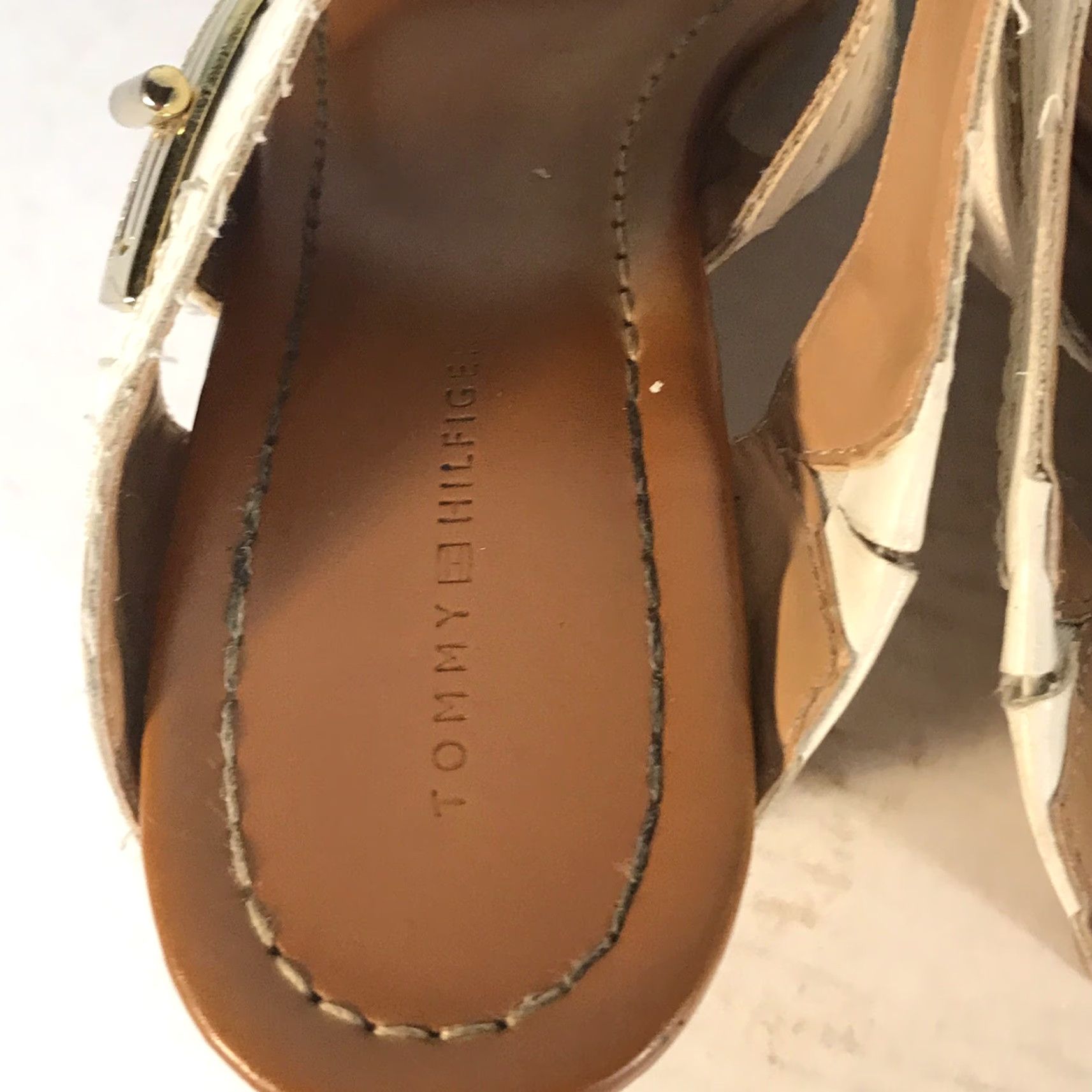 Tommy Hilfiger Tommy Hilfiger White Faux Leather Wedge Heels Womens Size 8 Open Toe 3in High Heel Casual Workwear Size US 8 / IT 38 - 4 Thumbnail