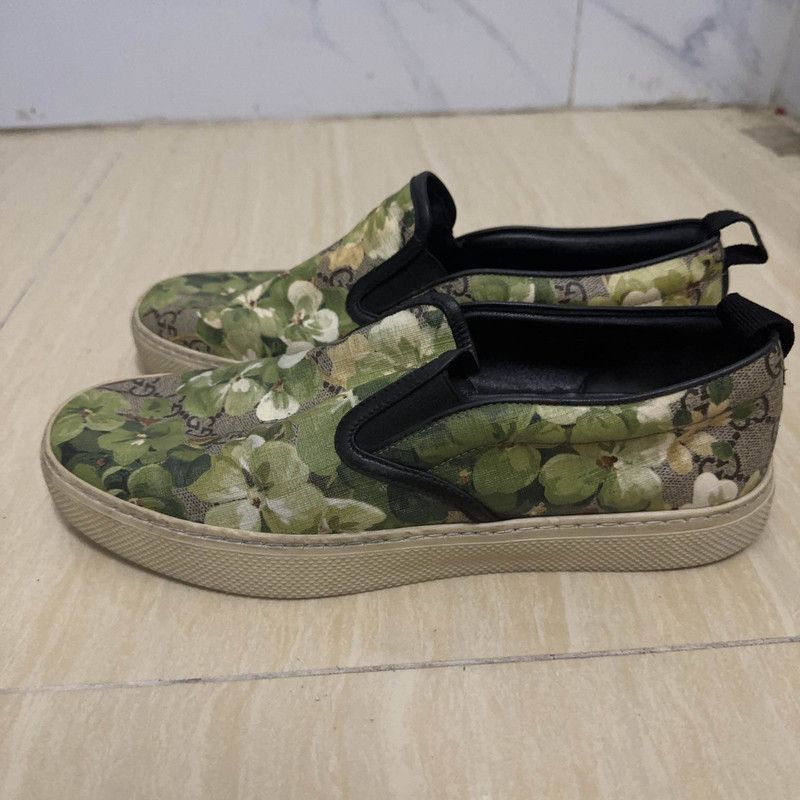 Gucci GUCCI Floral Slip-On Sneakers for Men Size US 9.5 / EU 42-43 - 1 Thumbnail
