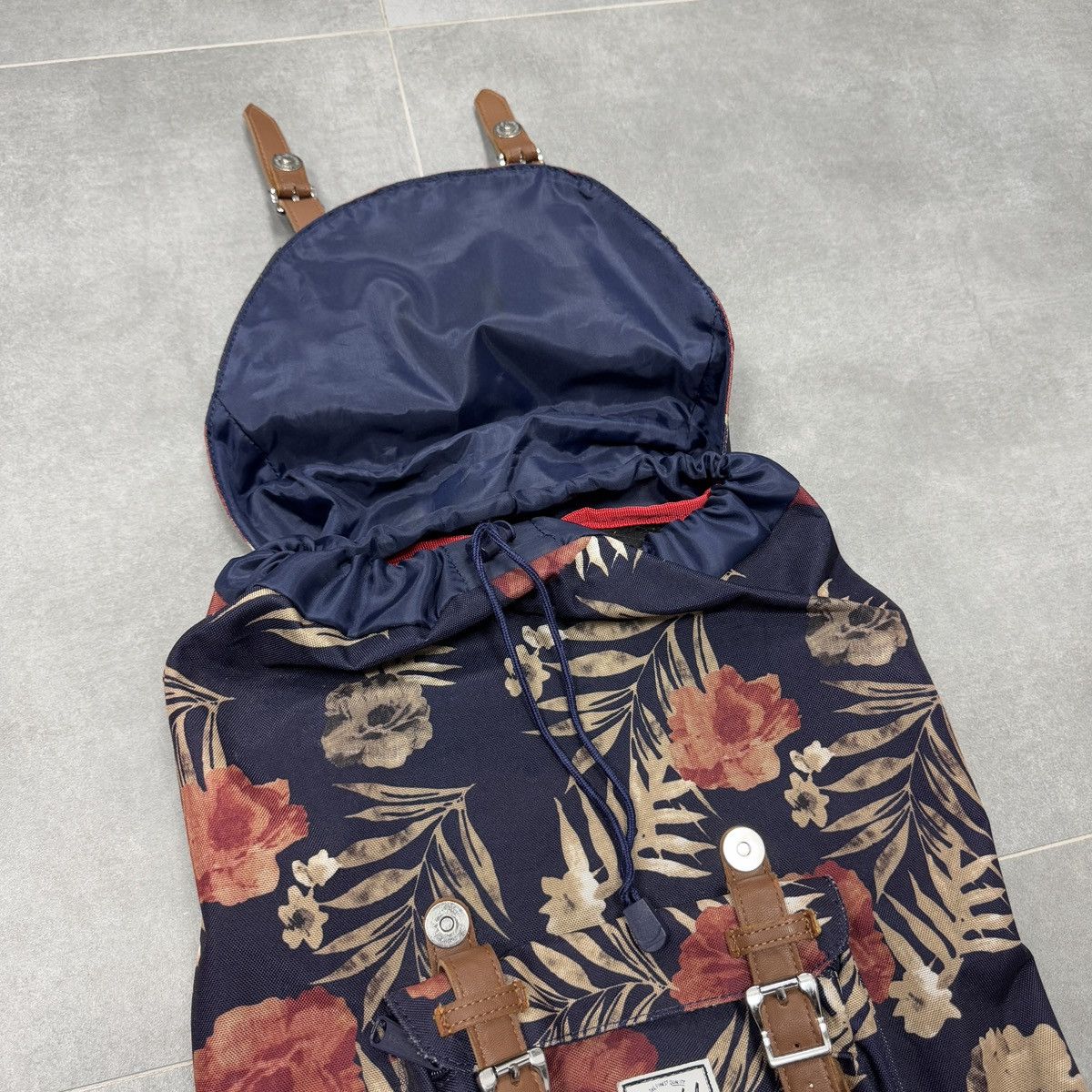 Herschel Supply Co. Herschel Supply Co. Floral Print Retreat Backpack Size ONE SIZE - 9 Thumbnail