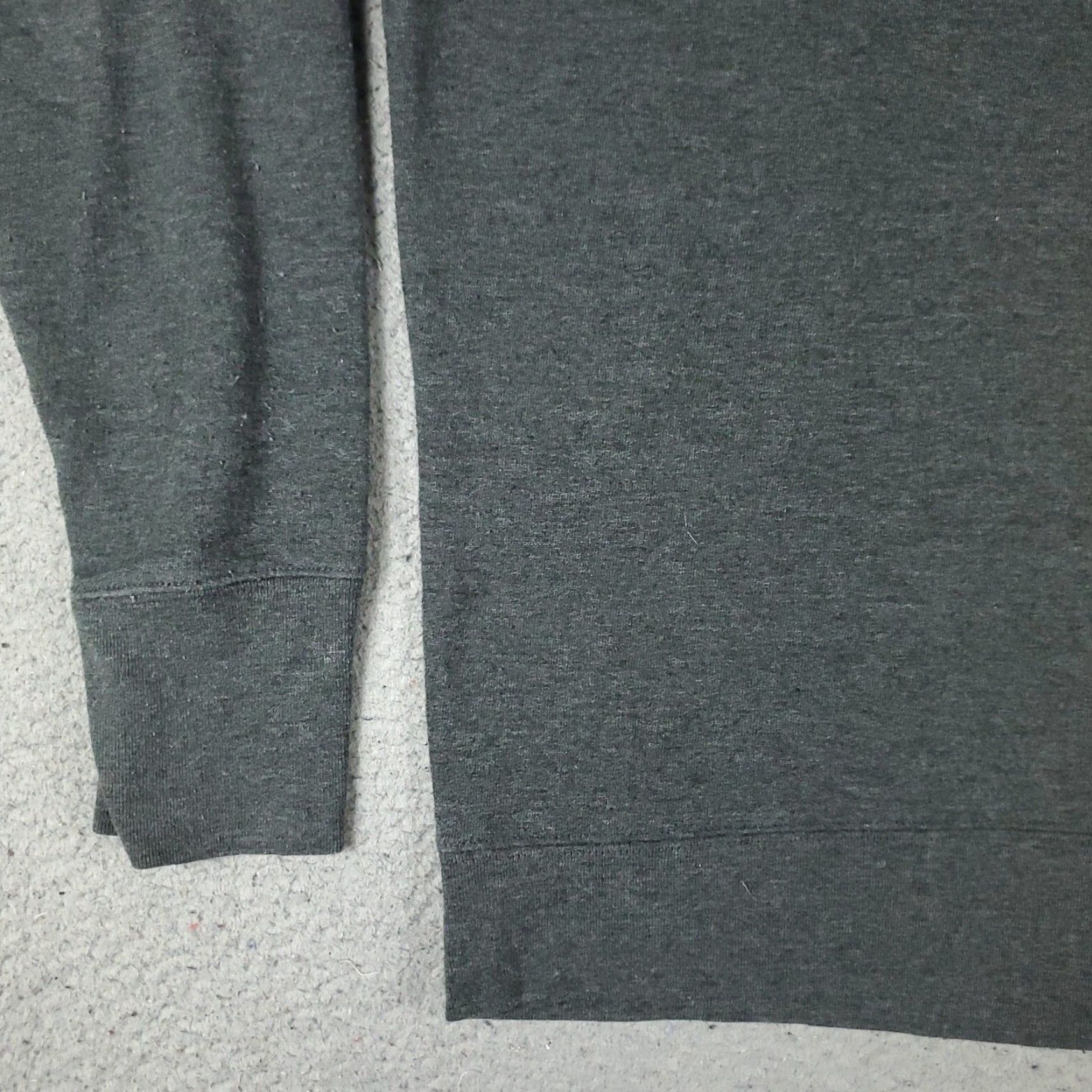 Champion Champion Pullover Sweatshirt Mens Large Gray Long Sleeve Crew Neck Cotton Blend Size US L / EU 52-54 / 3 - 4 Thumbnail