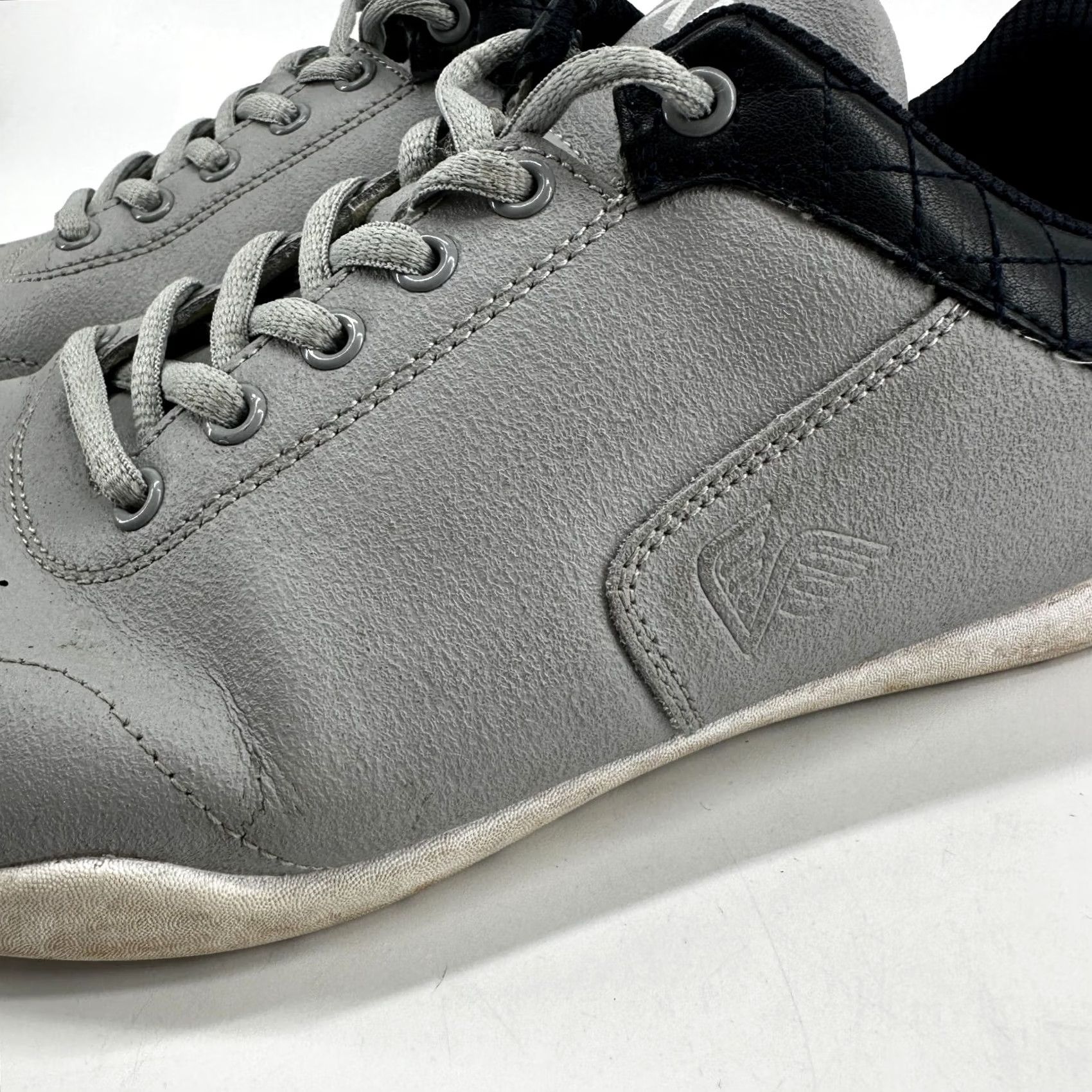 Vintage Akin Limited Edition Shift Athletic Sneaker Gray Men's 9.5 Lace Up Low Top Shoes Size US M / EU 48-50 / 2 - 6 Thumbnail