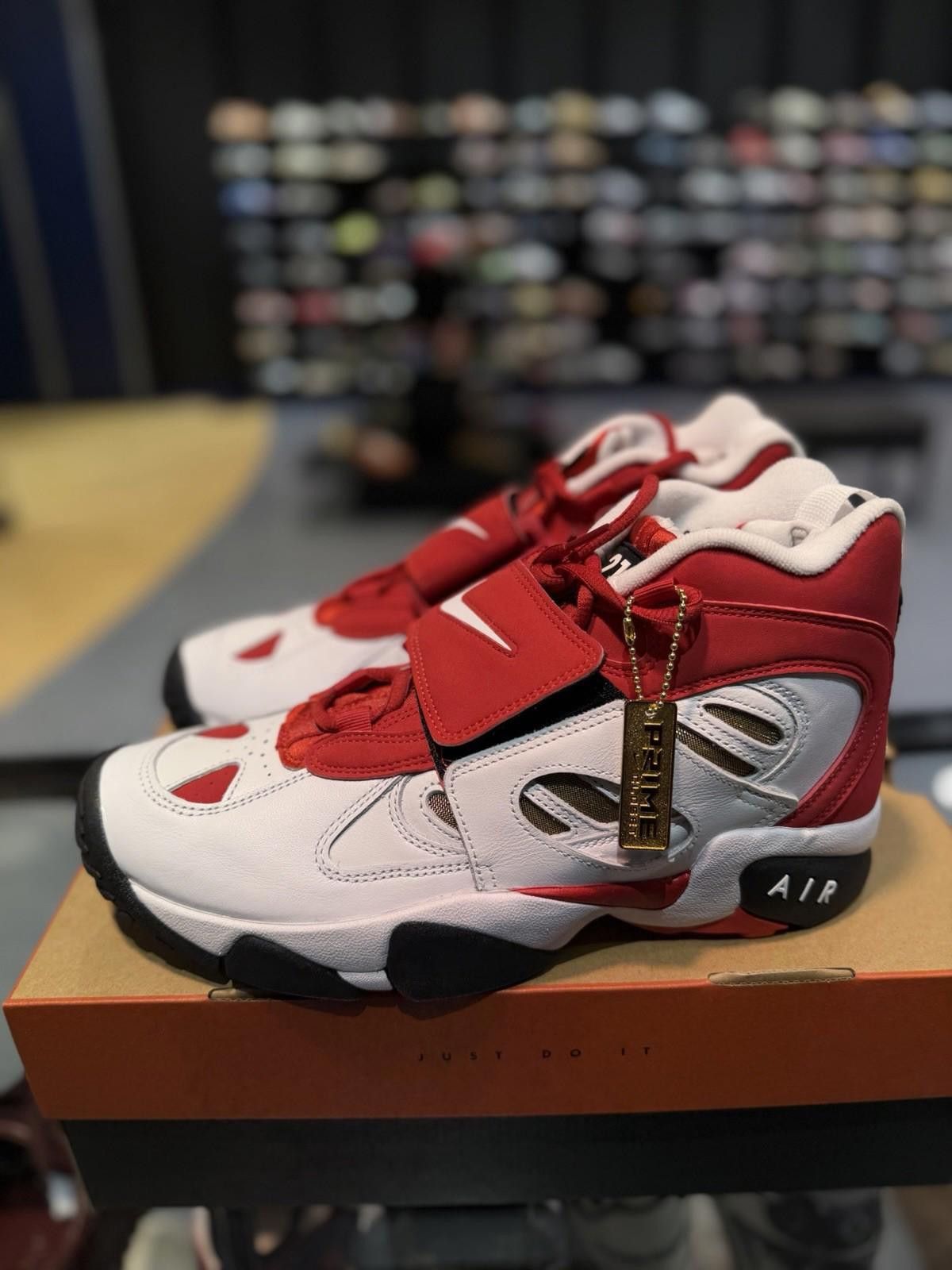 Nike Nike Air Diamond Turf II Reverse Prime Red Size 10.5 NEW Size US 10.5 / EU 43-44 - 4 Thumbnail