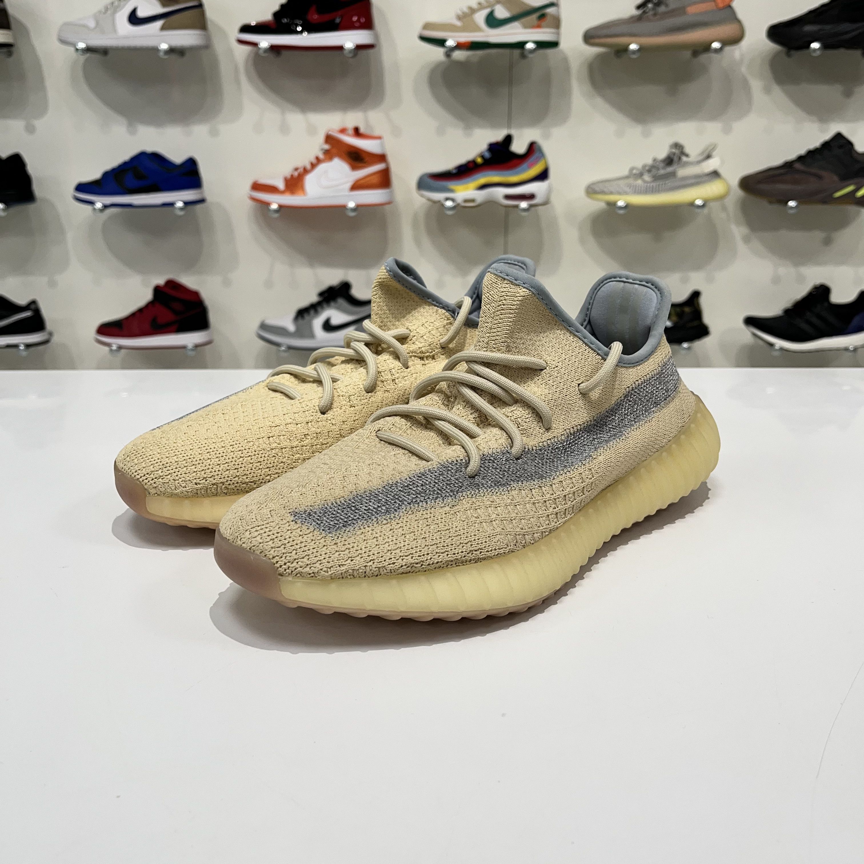 Adidas Adidas Yeezy Boost 350 V2 Linen Size US 8.5 / EU 41-42 - 2 Thumbnail