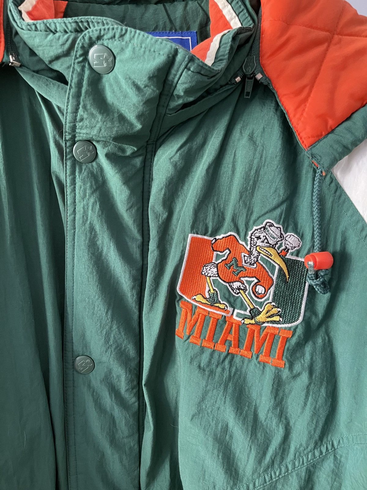 Starter VINTAGE Starter Miami Hurricanes Parka Jacket Size L Size US L / EU 52-54 / 3 - 3 Thumbnail
