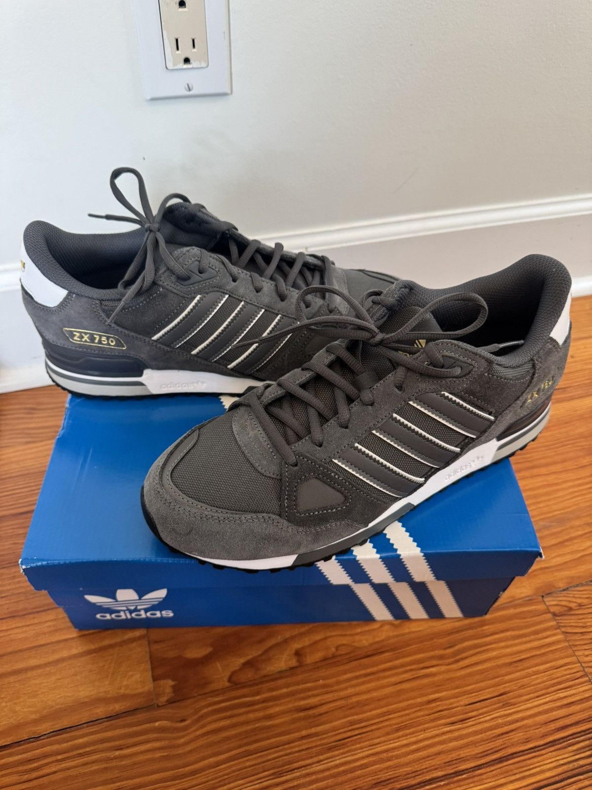 Adidas Adidas ZX750 Size US 11 / EU 44 - 1 Thumbnail
