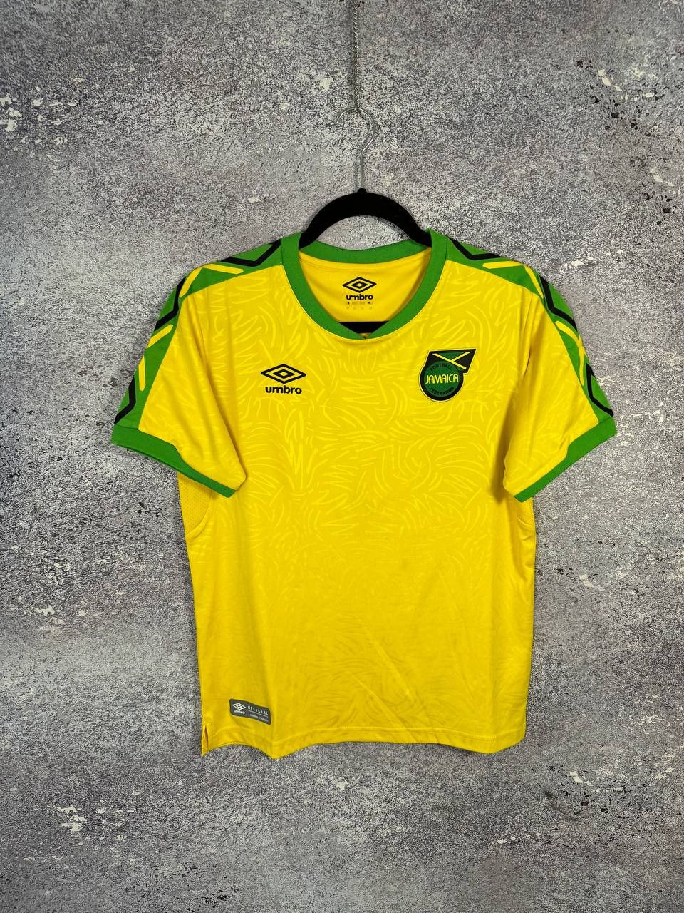 Umbro × Vintage Vintage Jamaica National Team 2018 Umbro Soccer Jersey Size US S / EU 44-46 / 1 - 1 Thumbnail