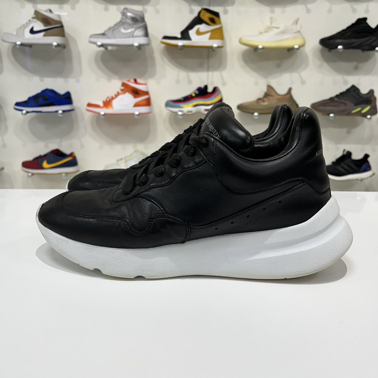 Alexander McQueen Alexander McQueen Sneakers Black Size US 9 / EU 42 - 3 Thumbnail