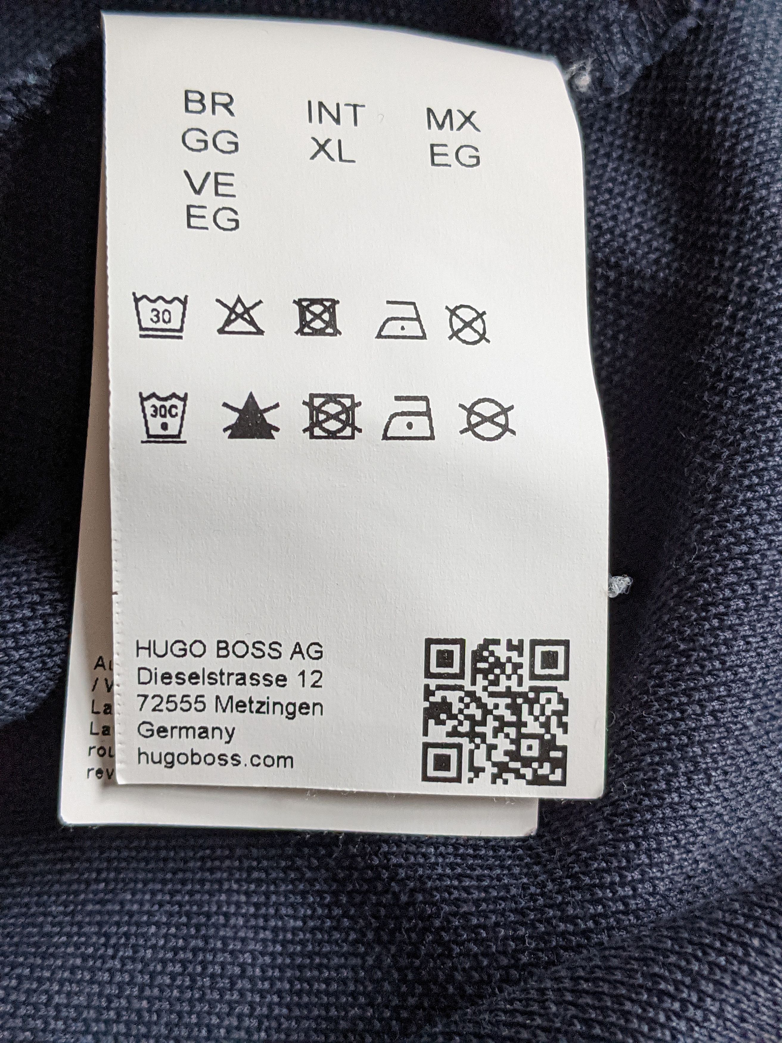 Hugo Boss Hugo Boss Mens Polo size XL Size US XL / EU 56 / 4 - 23 Thumbnail