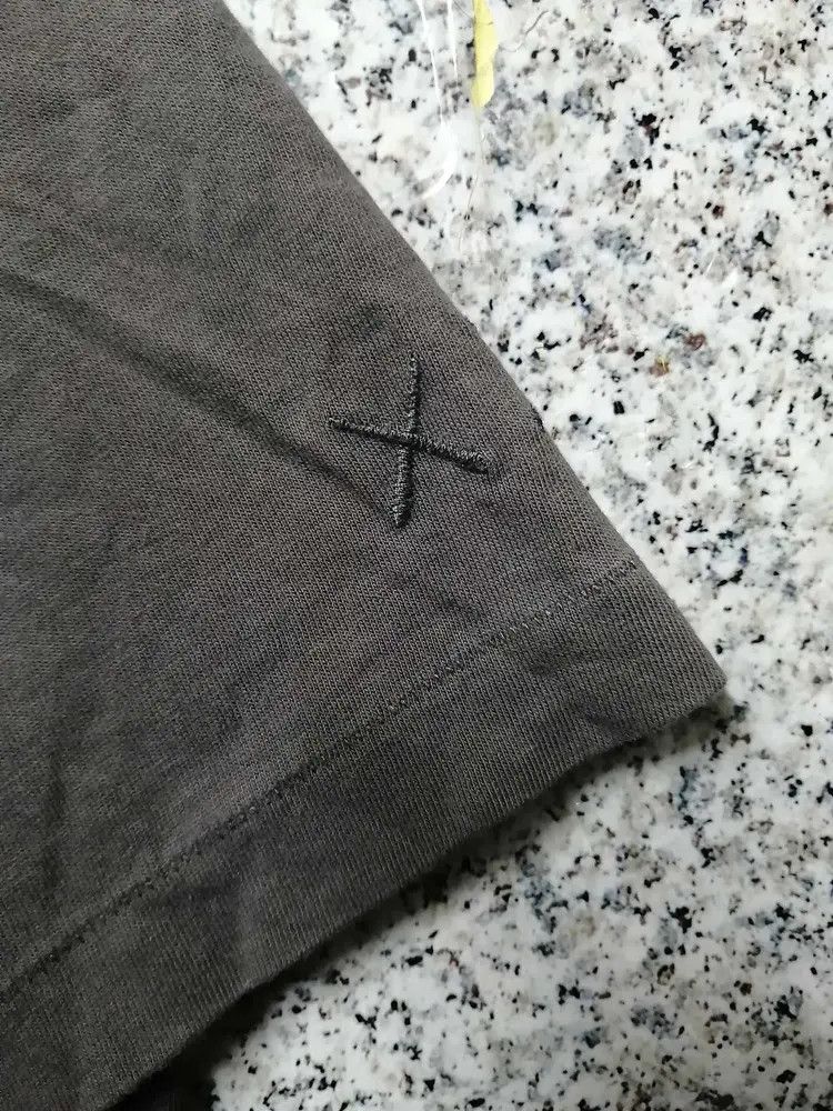 Kaws × Uniqlo × Vintage 🔥 Rare 🔥 Vintage kaws Very Rare Size US L / EU 52-54 / 3 - 7 Thumbnail