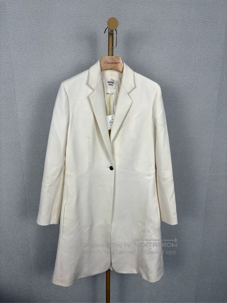 Hermes Hermes Beige Lapel Long Sleeve Jacket Size XS / US 0-2 / IT 36-38 - 1 Thumbnail