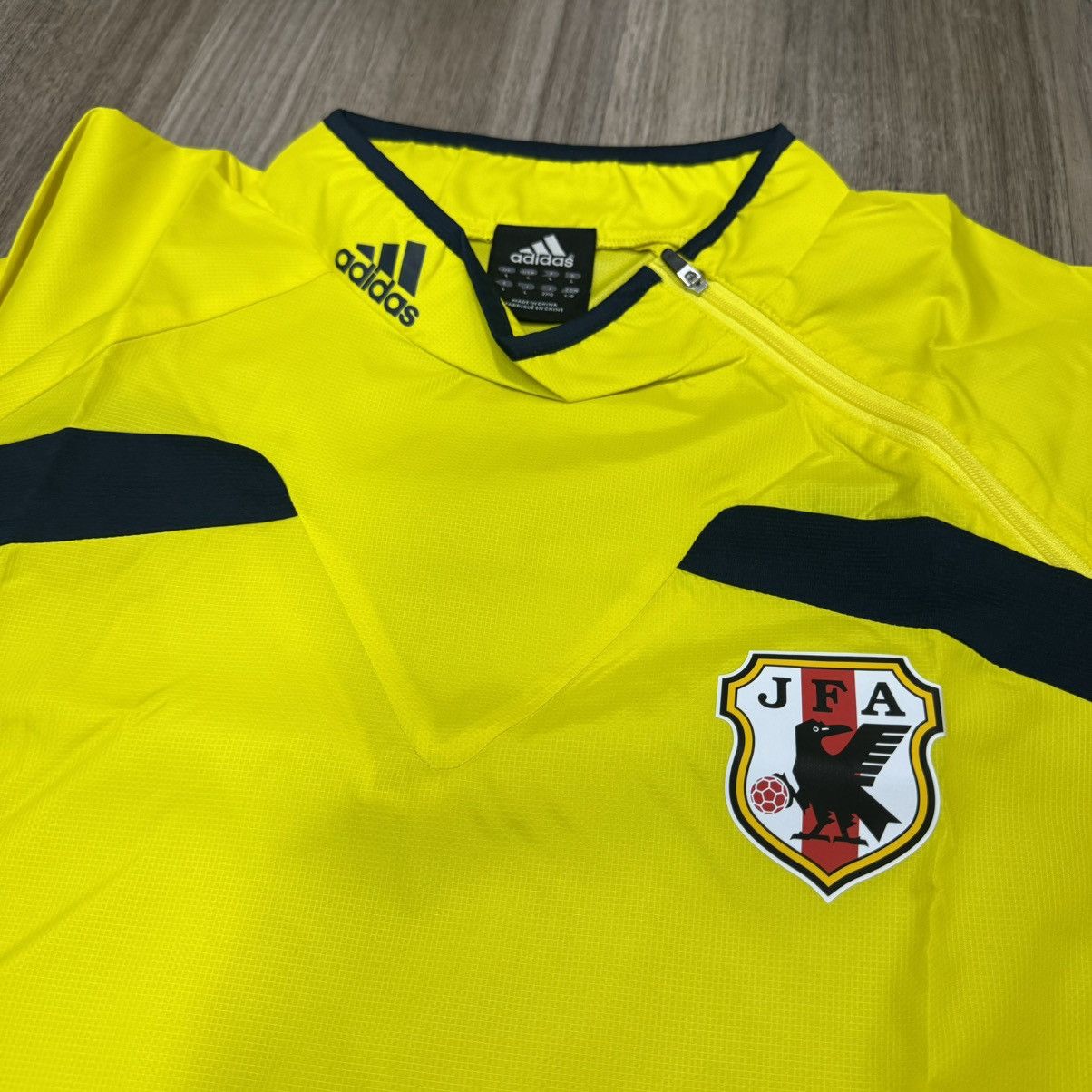 Adidas Japan 2012 player issue training sweater Size US L / EU 52-54 / 3 - 3 Thumbnail