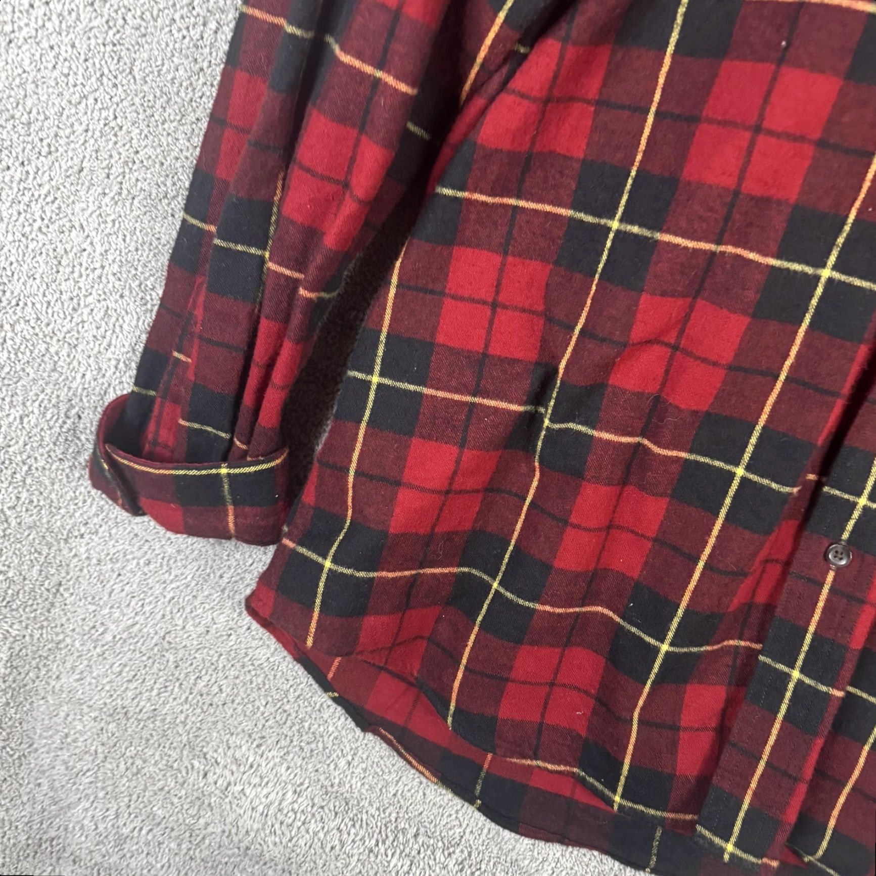 Vintage L.L. Bean Shirt Mens Large Plaid Flannel Long Sleeve Button Up Traditional Fit Red Black Yellow Accent Pocket Size US L / EU 52-54 / 3 - 2 Thumbnail