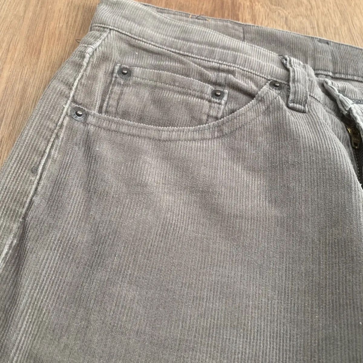 Levi's 💥1990’s VINTAGE LEVI’S 517 JEANS FLARE LEVIS CORDUROY PANTS Size US 28 / EU 44 - 2 Thumbnail