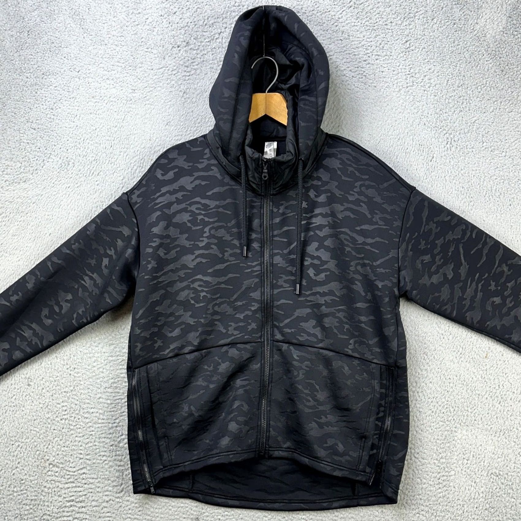 Fabletics Fabletics Hoodie Mens L Black Jacket Full Zip Camo Pocket Drawstring Stretch Size US L / EU 52-54 / 3 - 3 Thumbnail