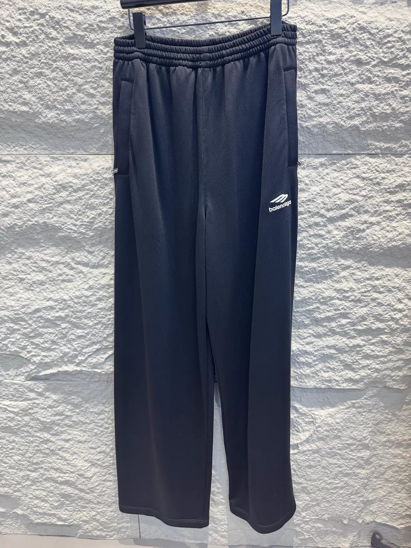Balenciaga Balenciaga 3B Print Black Track Pants XS Unisex Size 25" / US 0 / IT 36 - 1 Thumbnail
