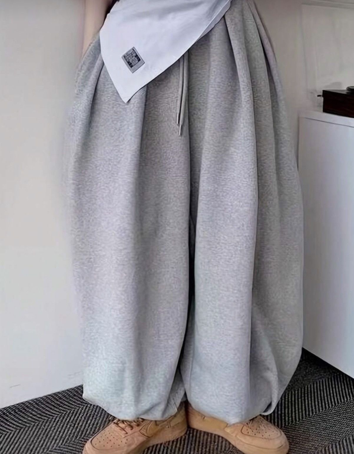 VIBE ☁️ Volume-Fit Fleece Balloon Pants | Ultra Baggy Size US 36 / EU 52 - 2 Thumbnail