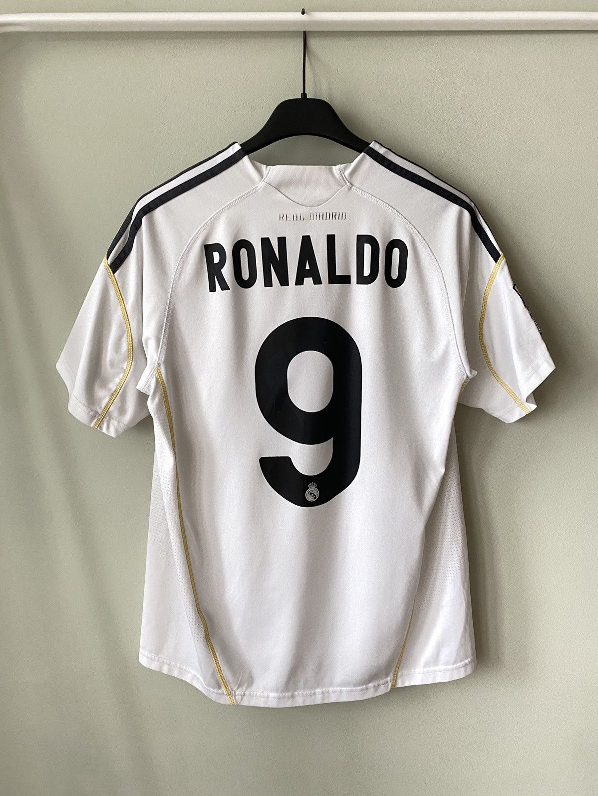 RONALDO #9 REAL MADRID CF Official hotsell Player Home Soccer Jersey XL 2009/10 CR9 UCL