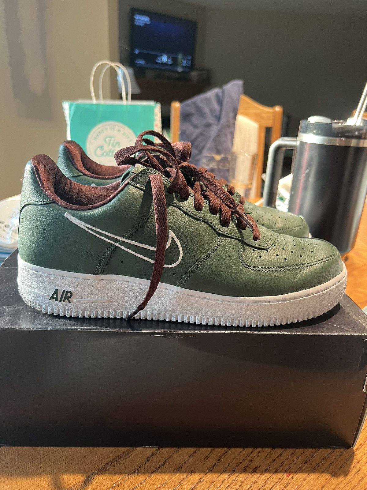 Nike Nike Air Force 1 low “Hong Kong” Size US 9 / EU 42 - 1 Thumbnail