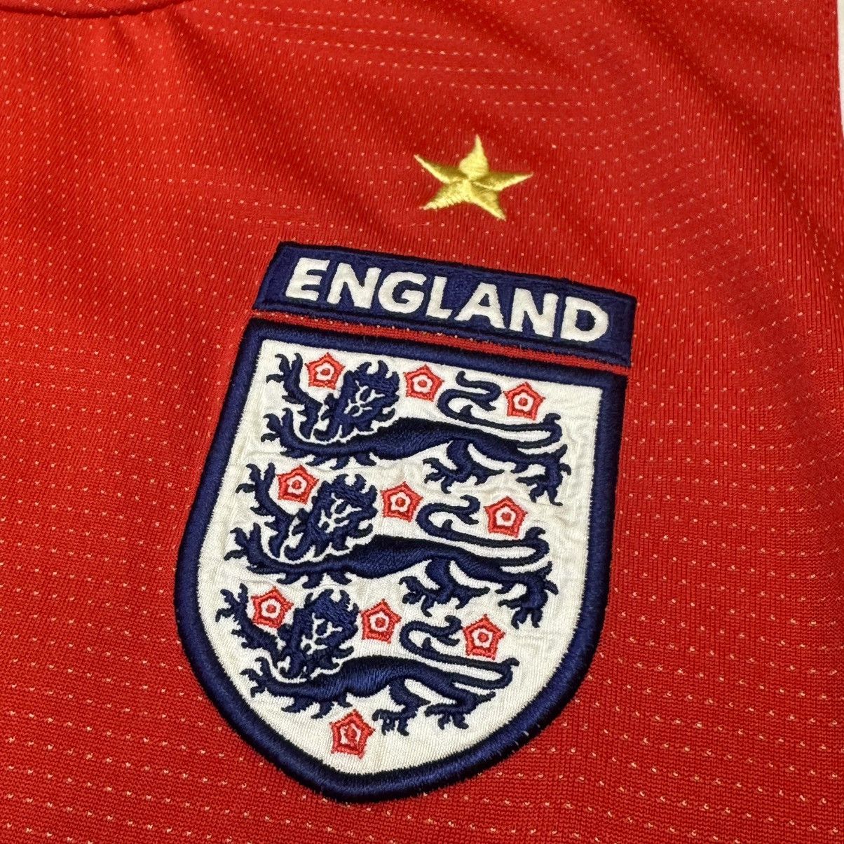 Umbro England Euro 2004 away shirt #7 Beckham Size US S / EU 44-46 / 1 - 7 Thumbnail