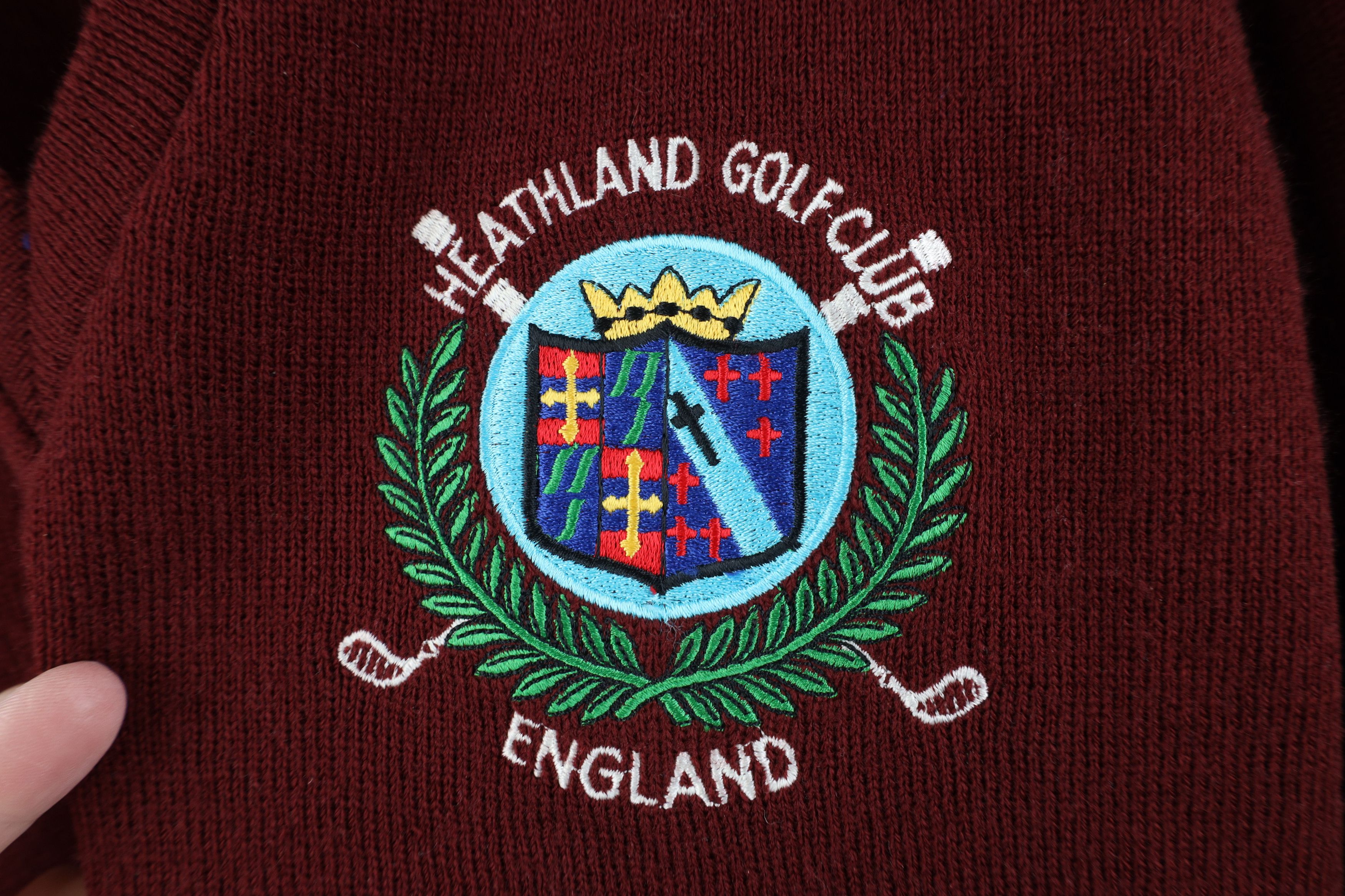 Vintage Vintage 70s 80s Golf Club England Knit V-Neck Sweater Red Size US L / EU 52-54 / 3 - 4 Thumbnail