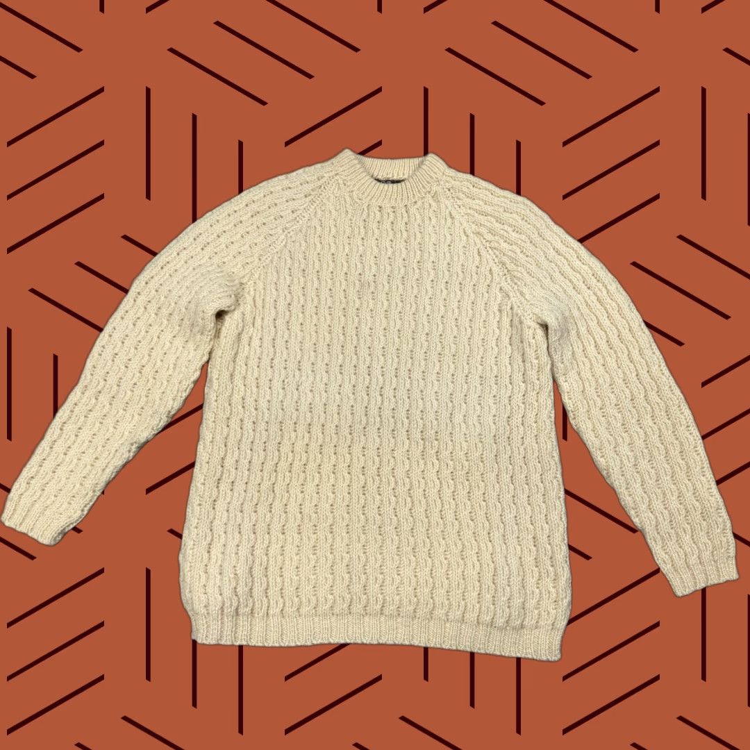 Vintage Vintage St. Bernard Ireland Crew Neck Cable Knit Fisherman Sweater Mens Medium Ivory Aran 90s Ireland Size US M / EU 48-50 / 2 - 1 Thumbnail