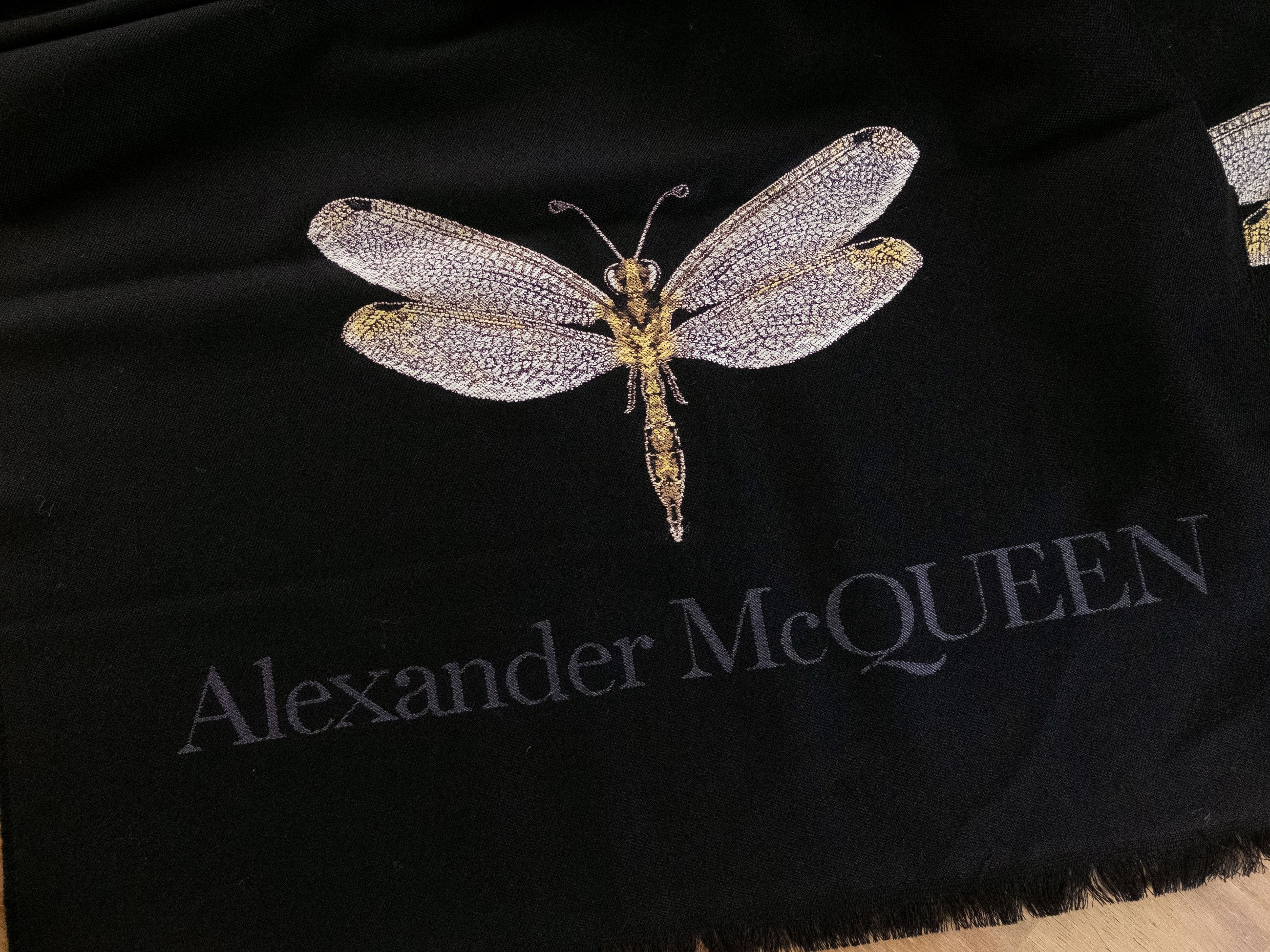 Alexander McQueen ALEXANDER MCQUEEN black Dragonfly print wool scarf q Size ONE SIZE - 2 Thumbnail