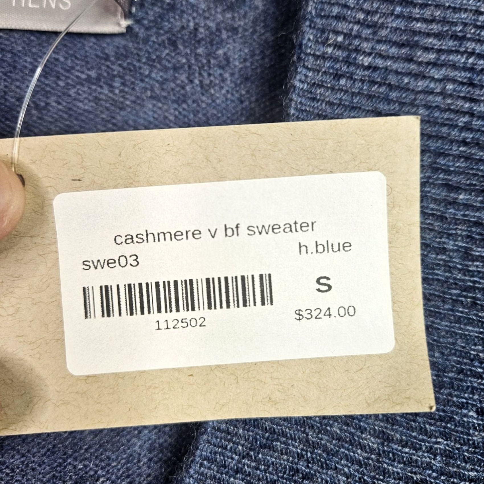Vintage Tina Stephens Men’s V-neck Blue Cashmere Sweater Size S Regular Knit Pullover Solid Blue 2000s? Size US S / EU 44-46 / 1 - 6 Thumbnail