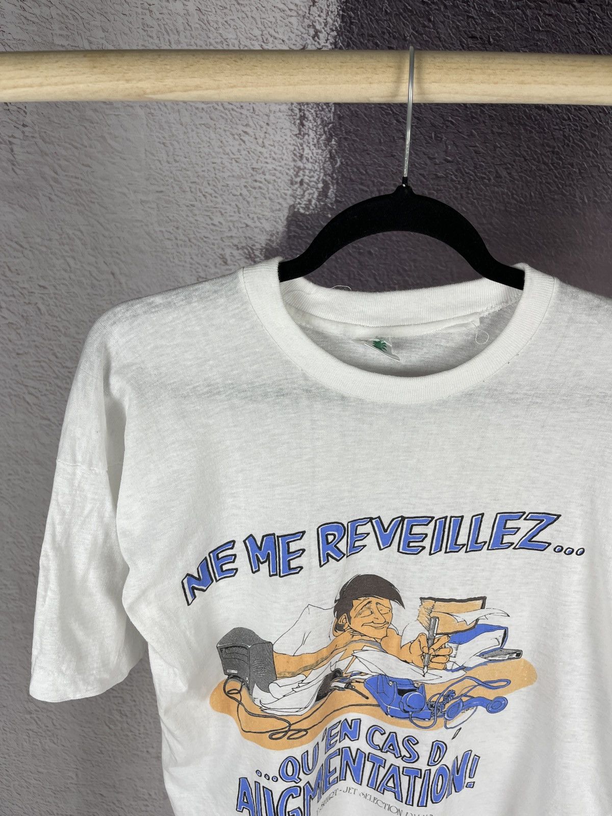 Vintage Vintage 90s Planete T-Shirt “ne me reveillez” tee shirt Size US S / EU 44-46 / 1 - 3 Thumbnail