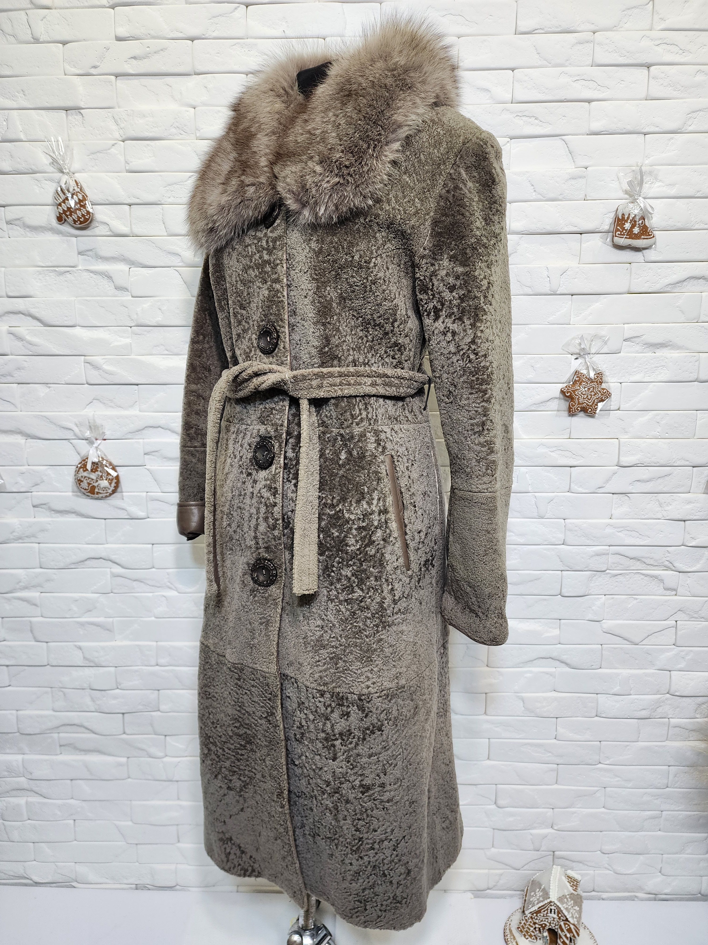 Other Gray Sheepskin Coat: Women's Fur Belted Winter Coat Size M / US 6-8 / IT 42-44 - 2 Thumbnail