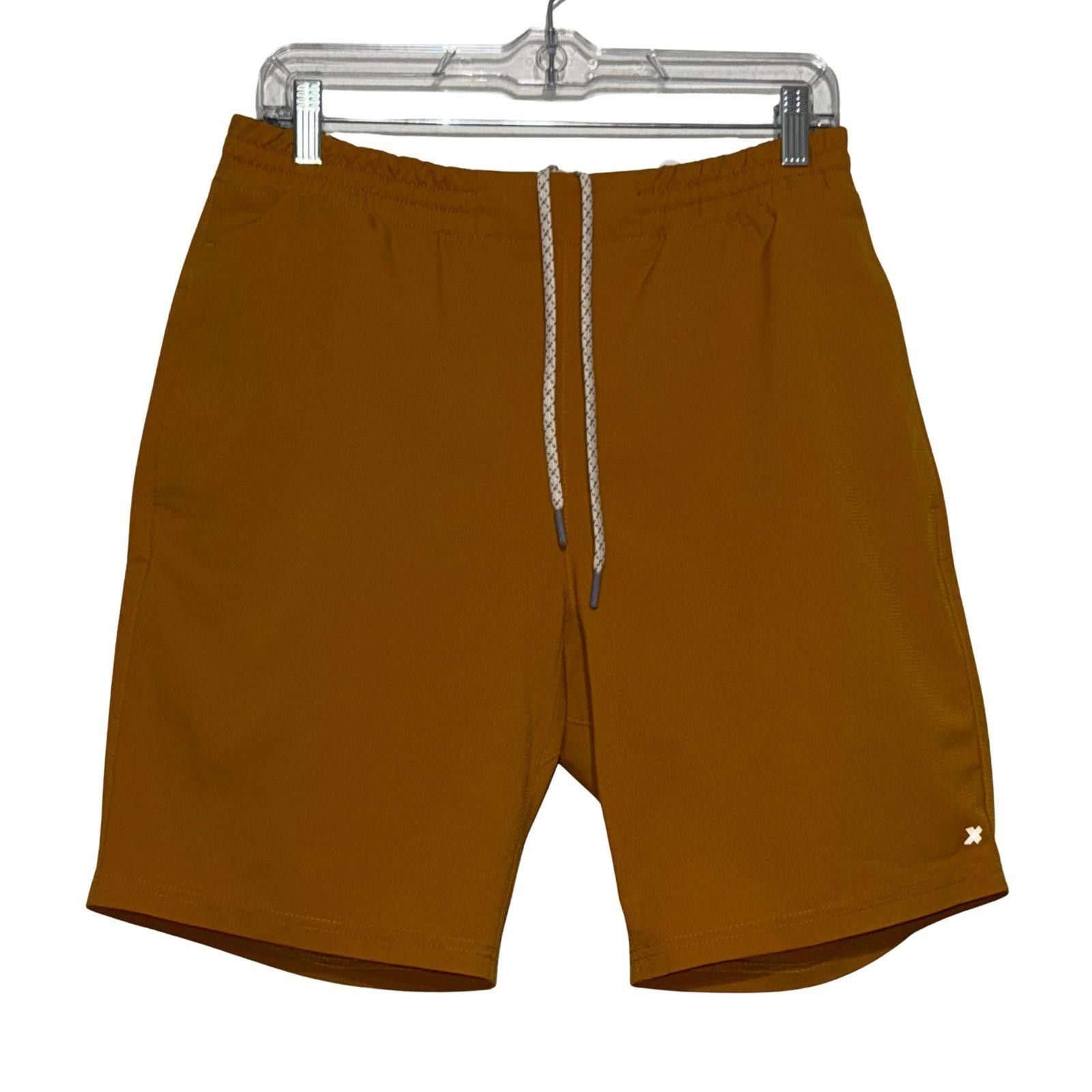 Other NWOT Kenneth Cole X Active Mens Athletic Shorts Size US 32 / EU 48 - 1 Thumbnail