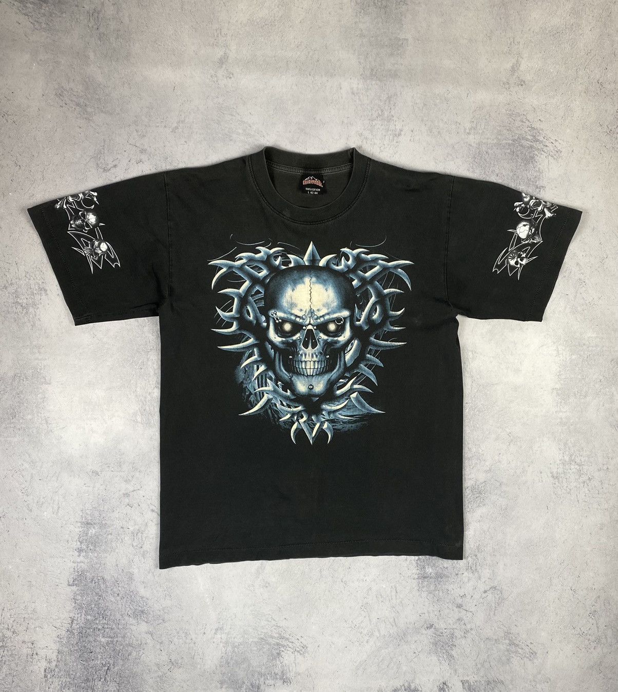 Vintage Vintage Rock y2k Skull Tatty Ed Hardy Style Faded Tee Size US L / EU 52-54 / 3 - 2 Thumbnail